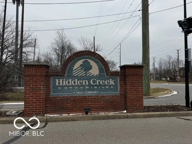 Photo of 8110 Brookmont Court 101 Indianapolis, IN 46278