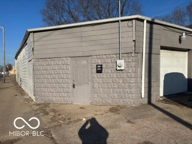 2206 W 10th Street, Indianapolis