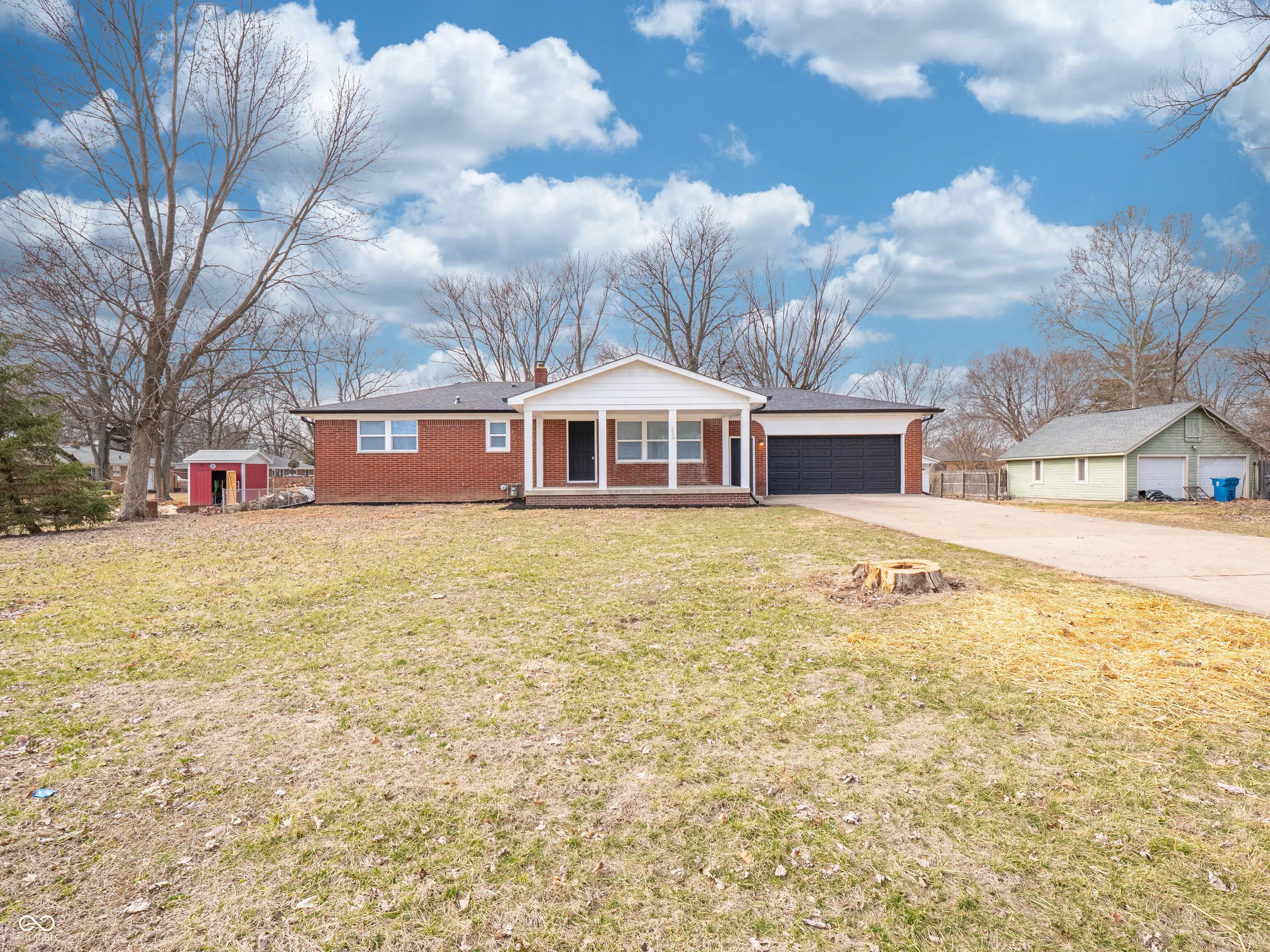 Photo of 226 N Sigsbee Street Indianapolis, IN 46214