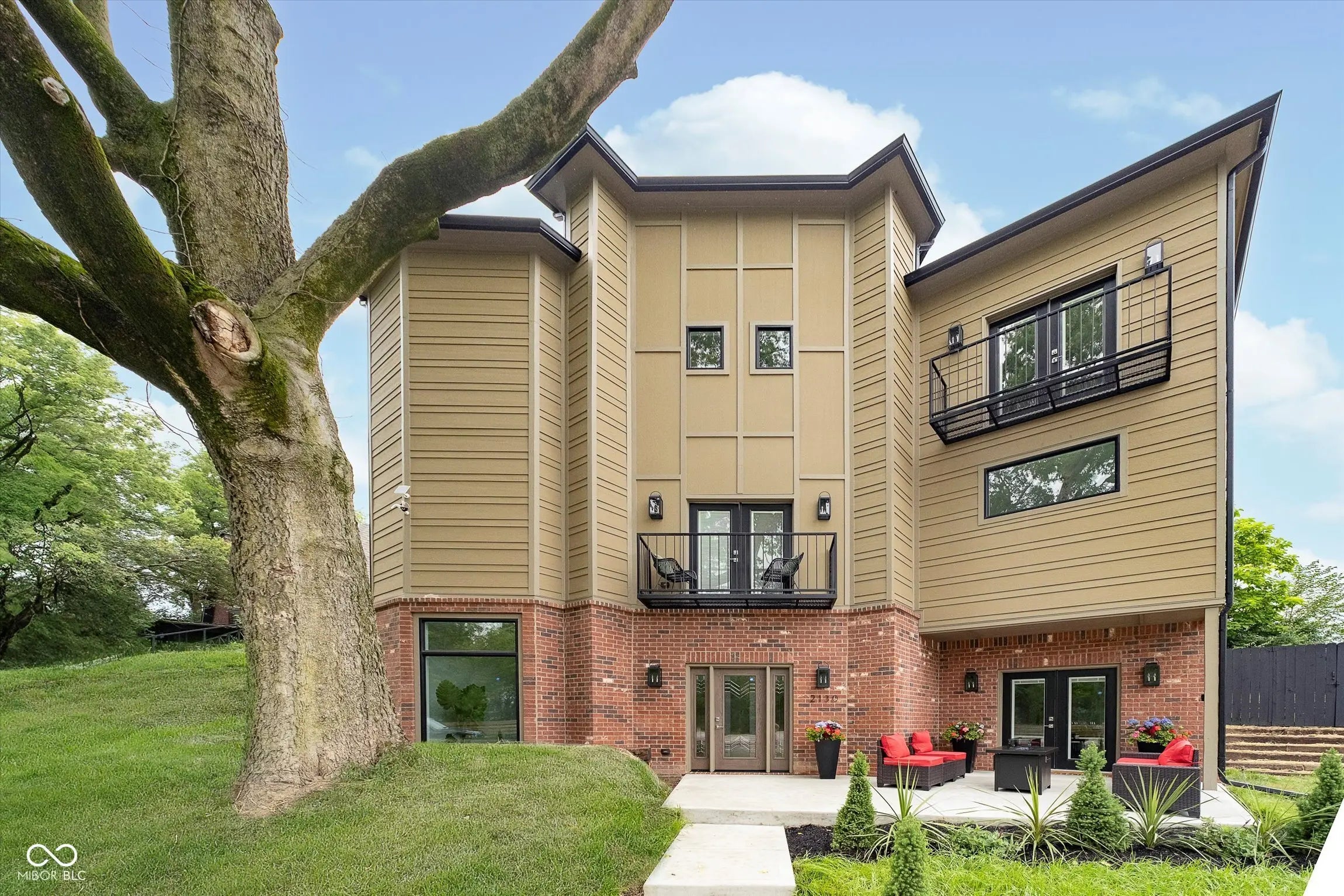 2130 Brookside Parkway North Drive, Indianapolis