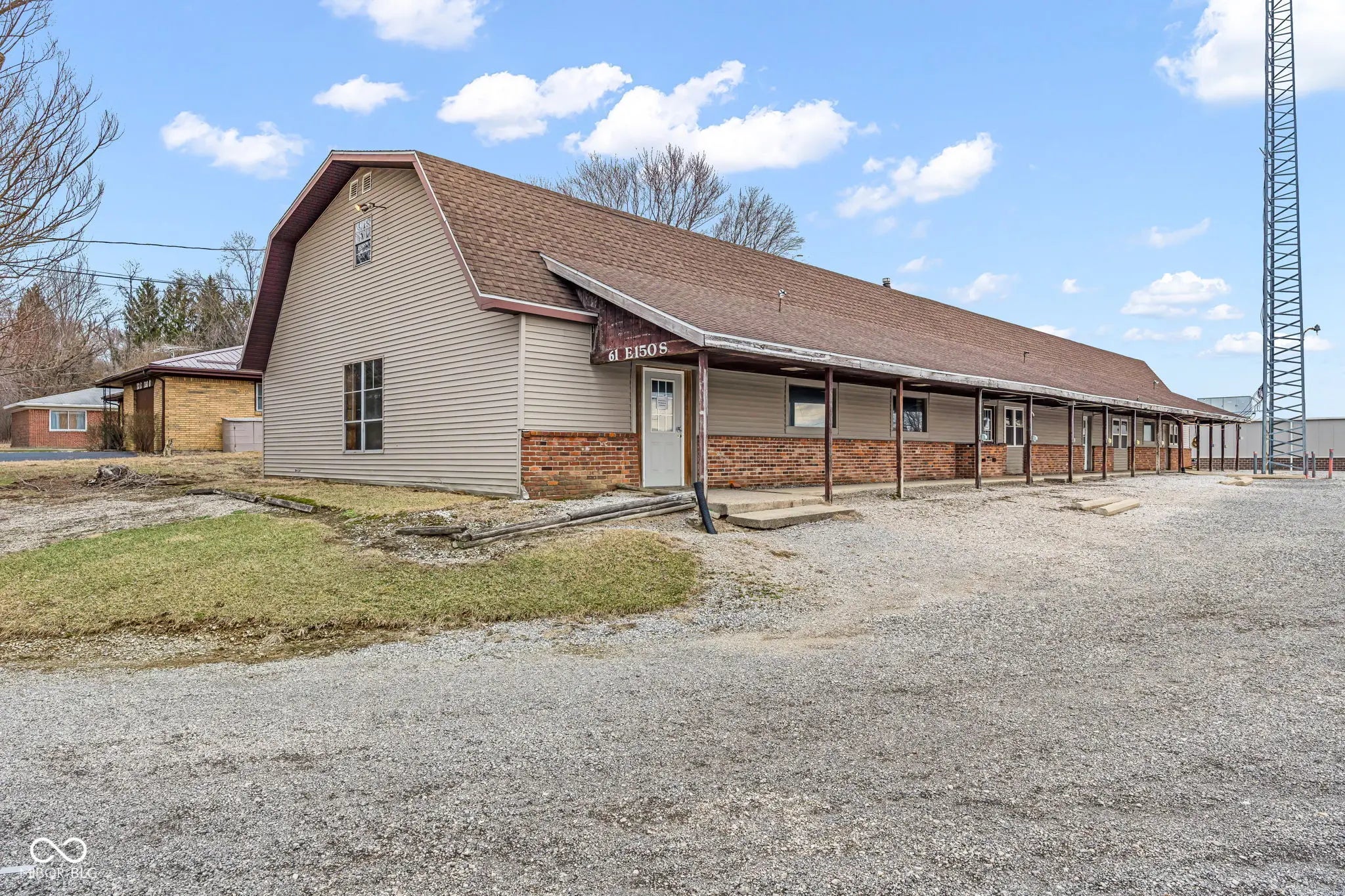 Photo of 61 E 150 S Crawfordsville, IN 47933