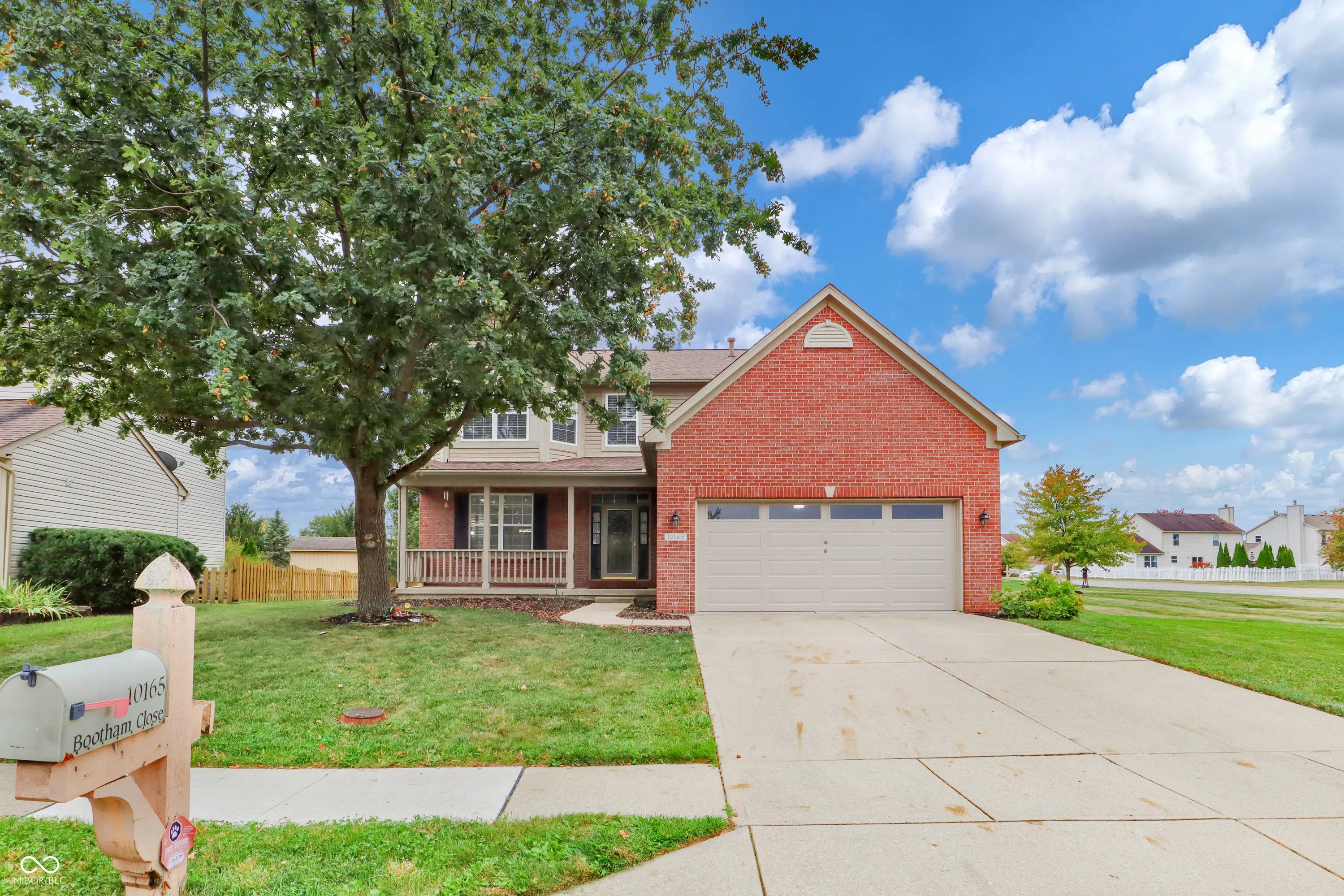 Photo of 10165 Bootham Close Fishers, IN 46038