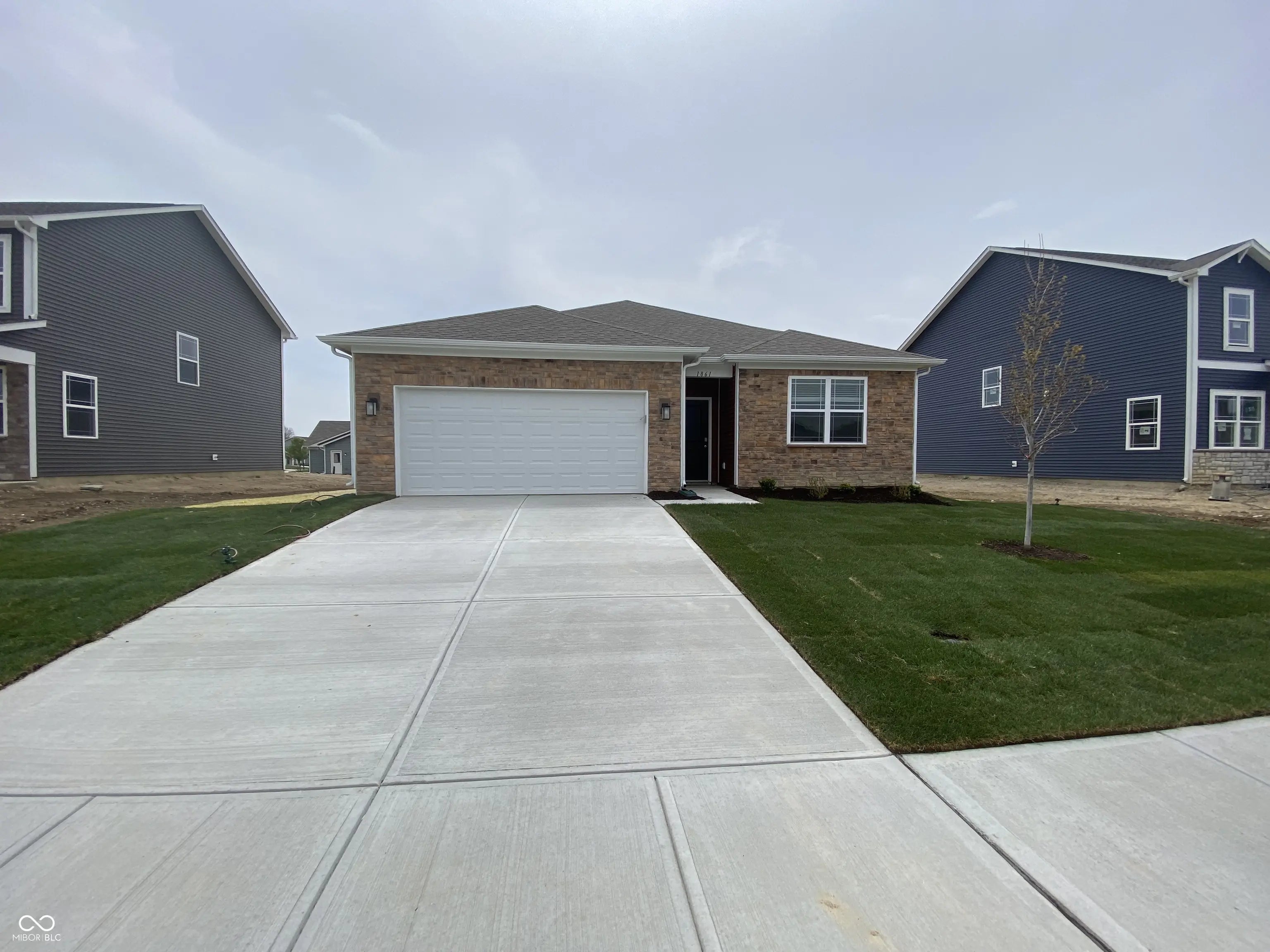 Photo of 1861 Fairmount Drive Greenfield, IN 46140