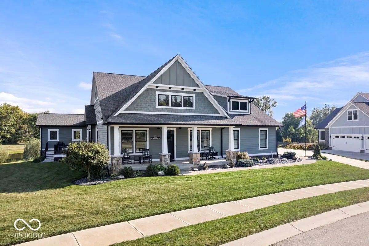 Photo of 15297 Maple Ridge Drive Carmel, IN 46033