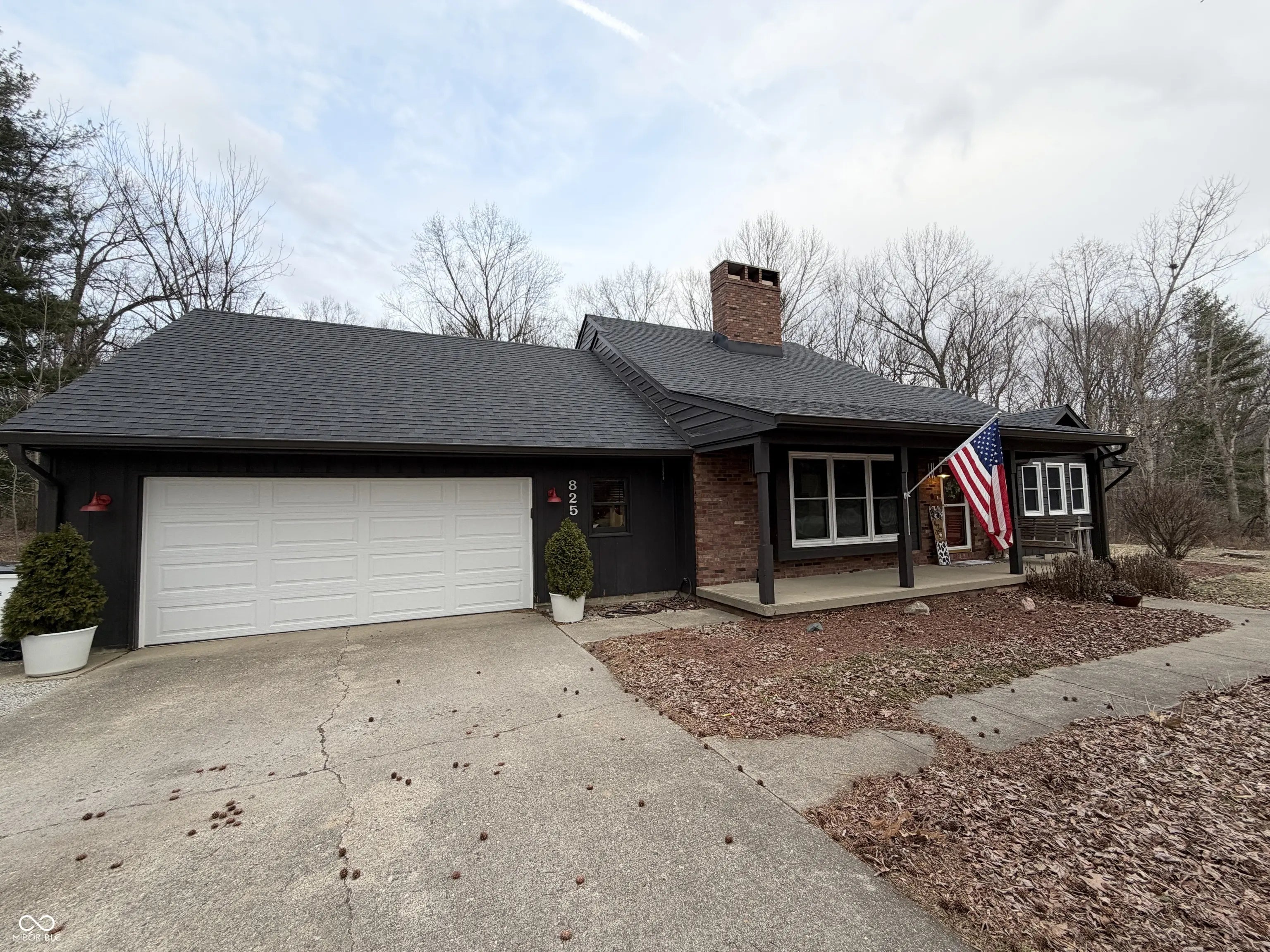 Photo of 825 W Krislynn Woods Avenue West Terre Haute, IN 47885