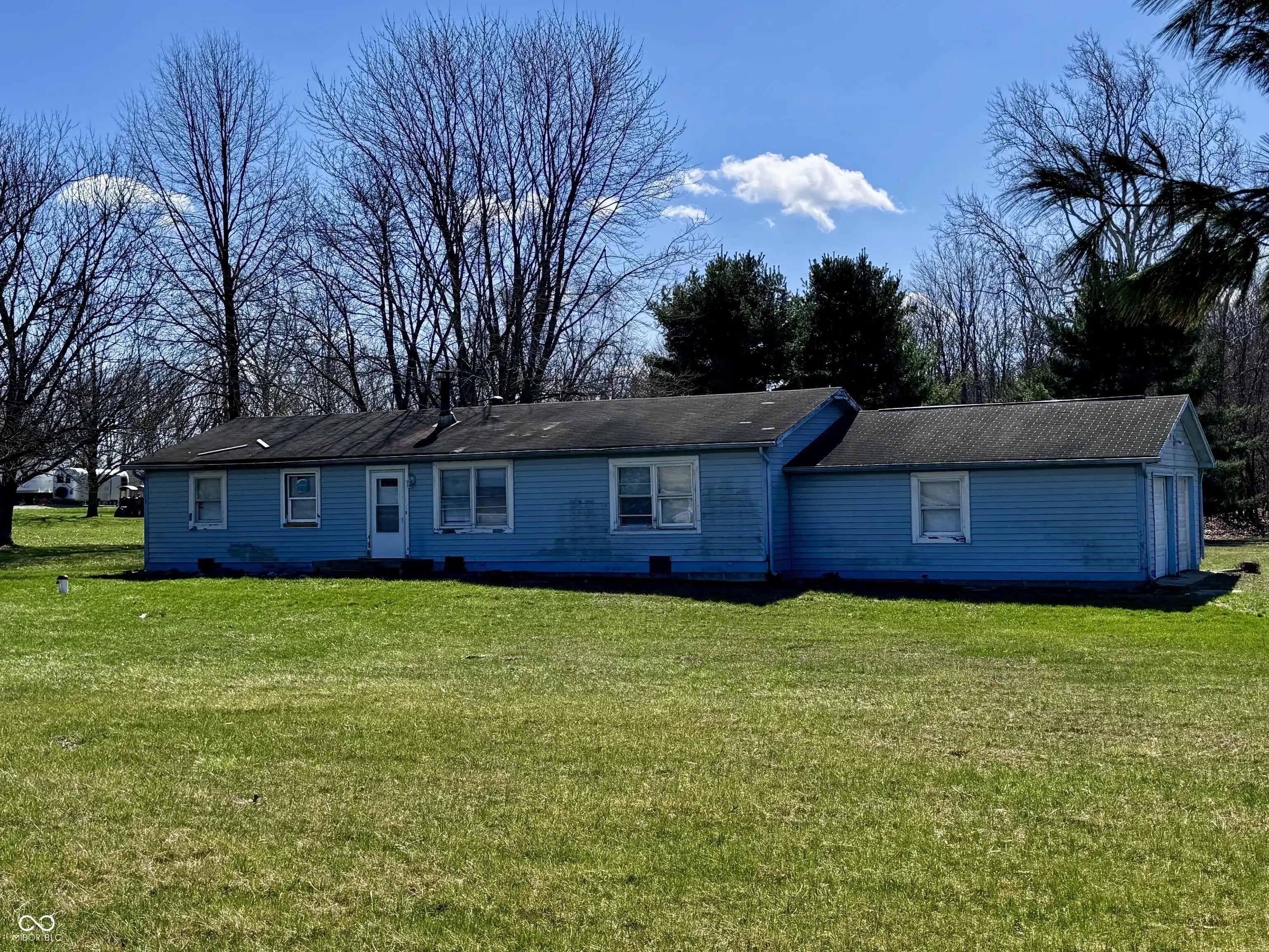 Photo of 3231 W State Road 32 Westfield, IN 46074