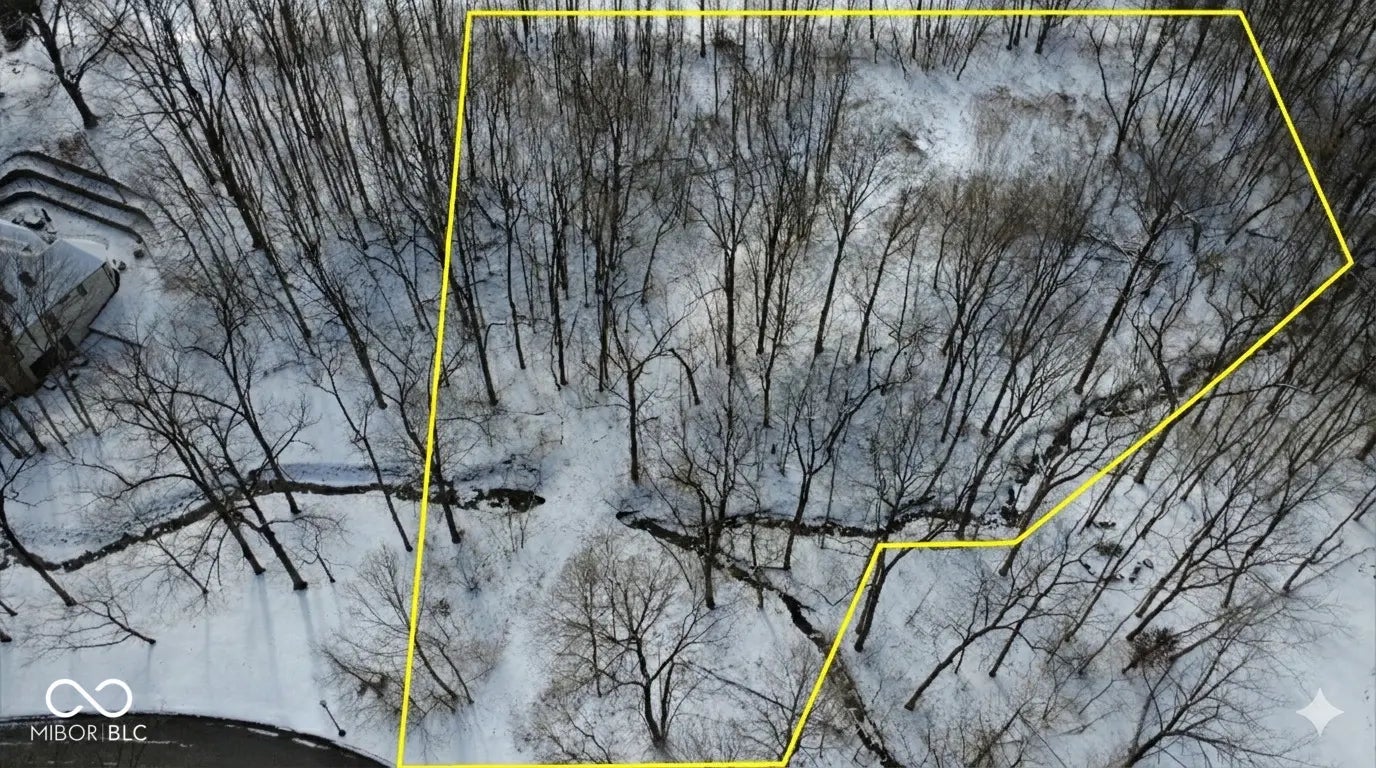 Photo of 8101 Traders Hollow Lane Indianapolis, IN 46278