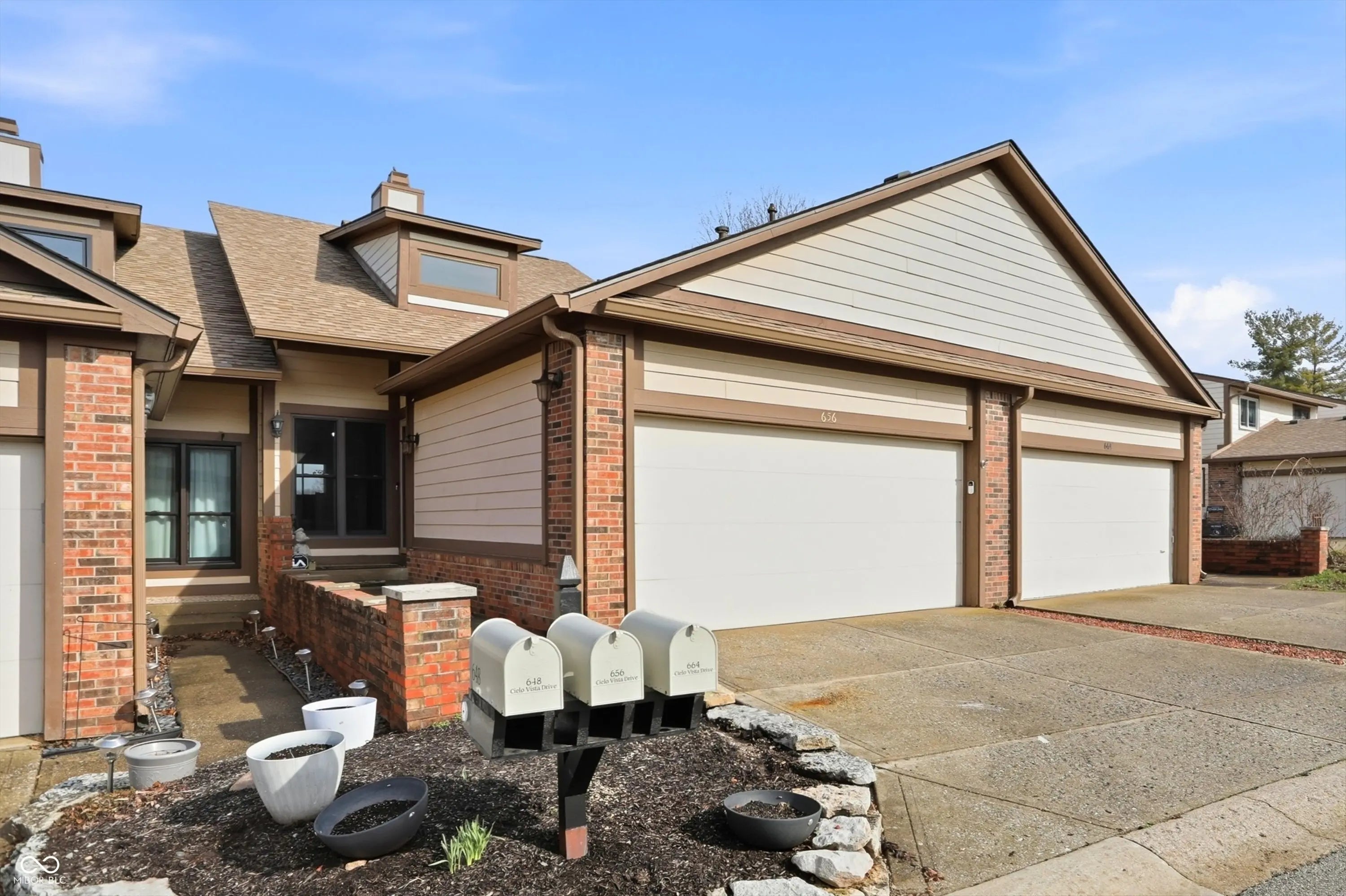 656 Cielo Vista Drive, Greenwood