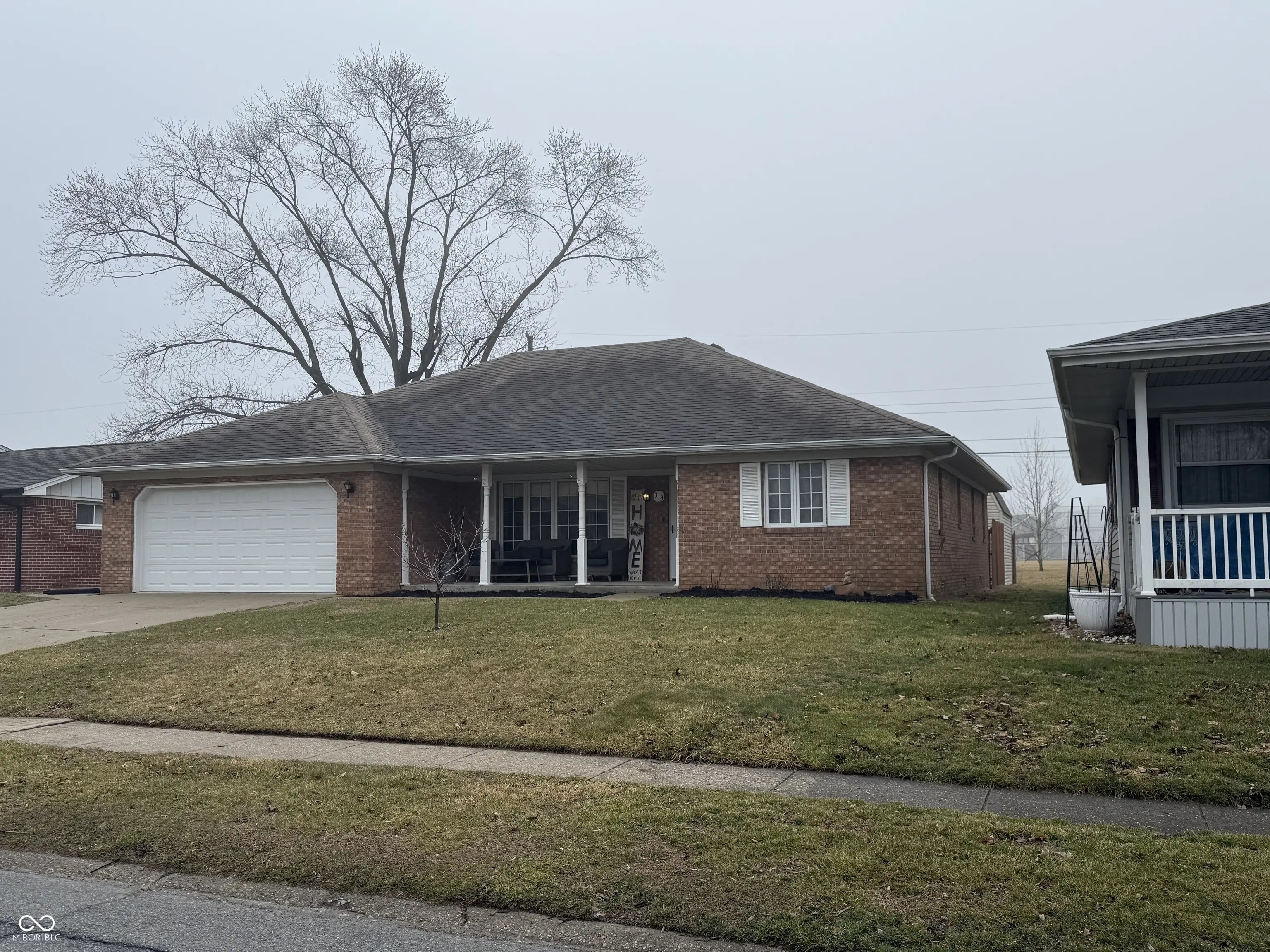 313 W 5th Street, Lapel