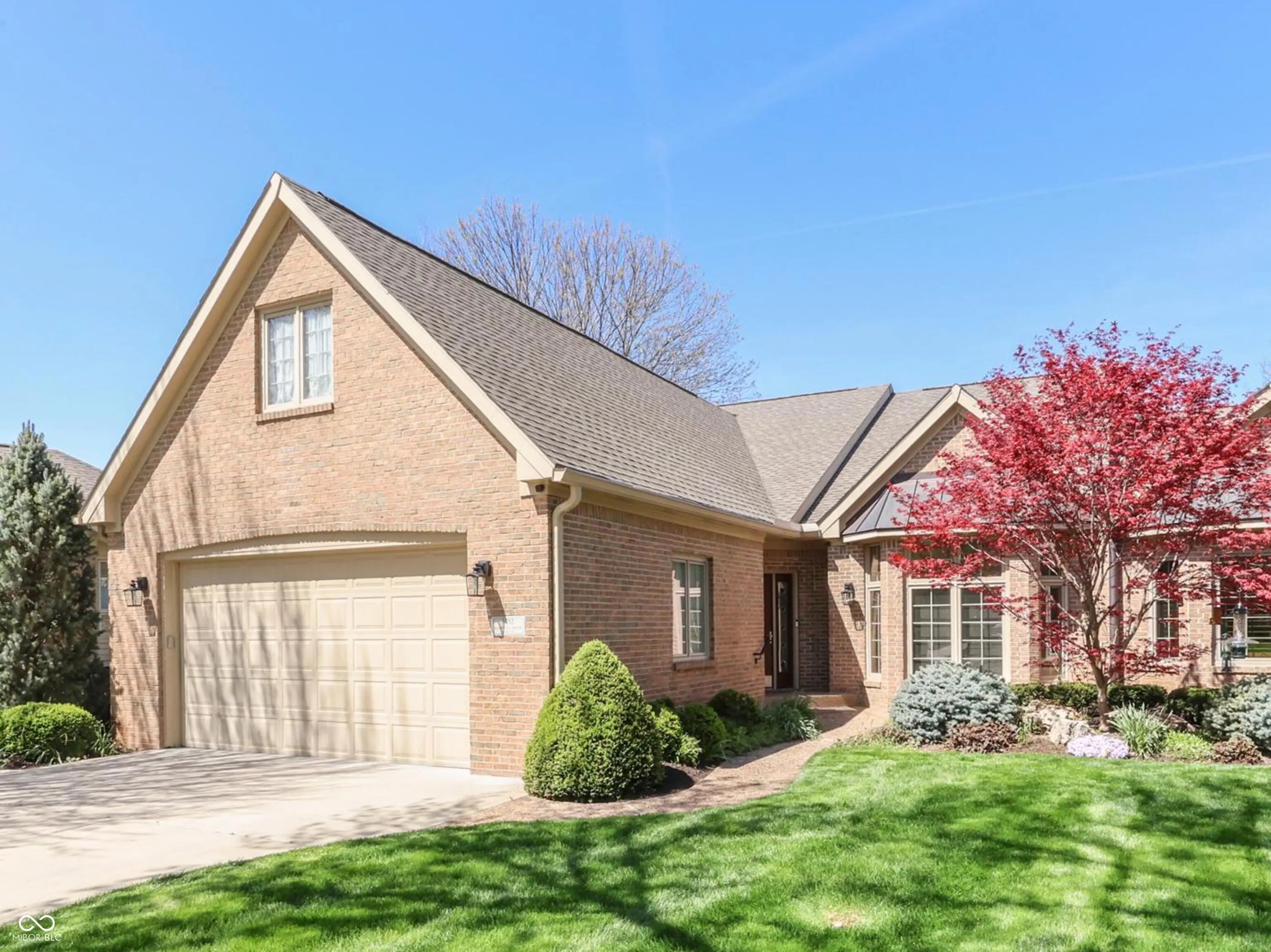 Photo of 1752 Pathway Drive N Greenwood, IN 46143