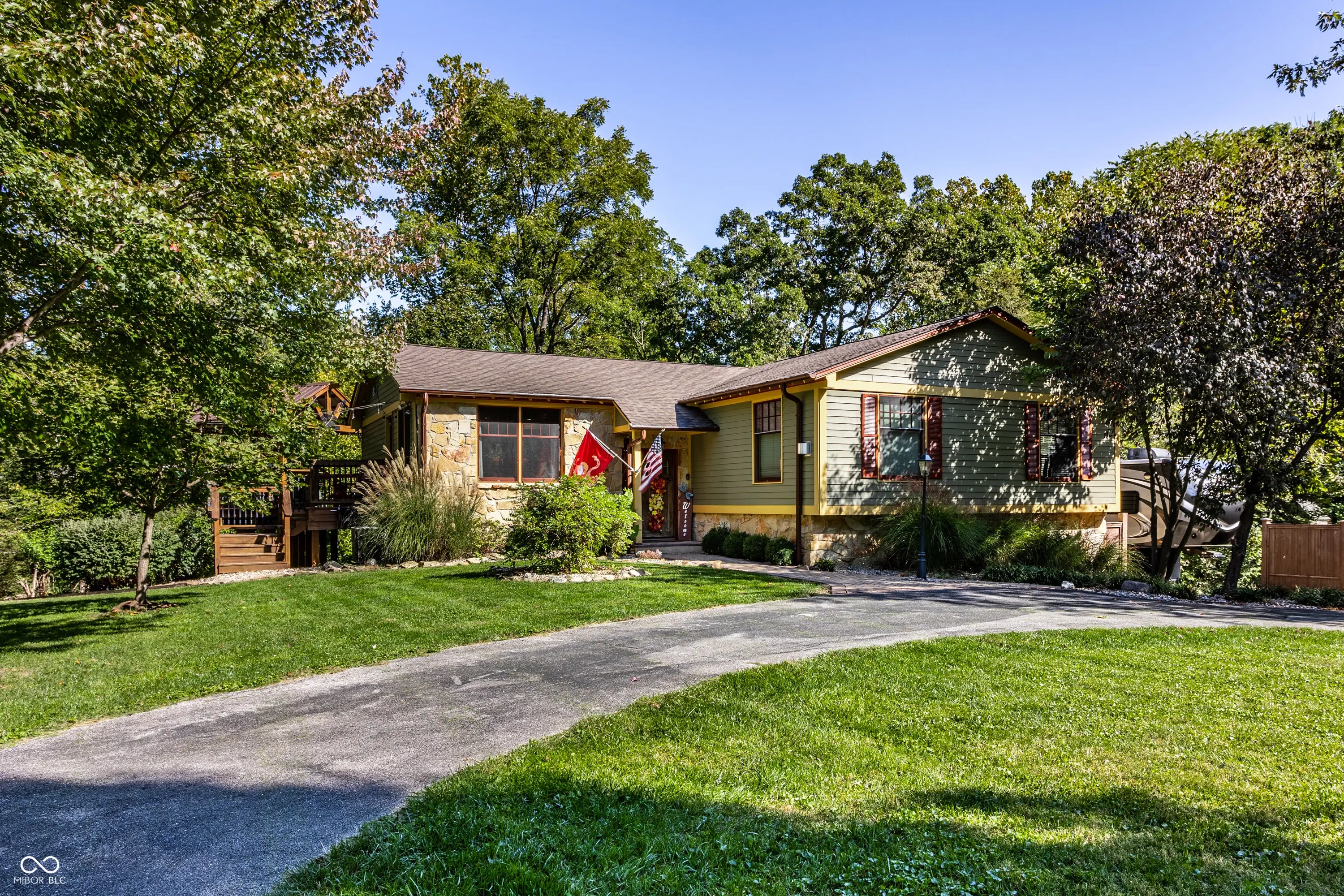 4009 Cedar Hills South Drive, Greenwood