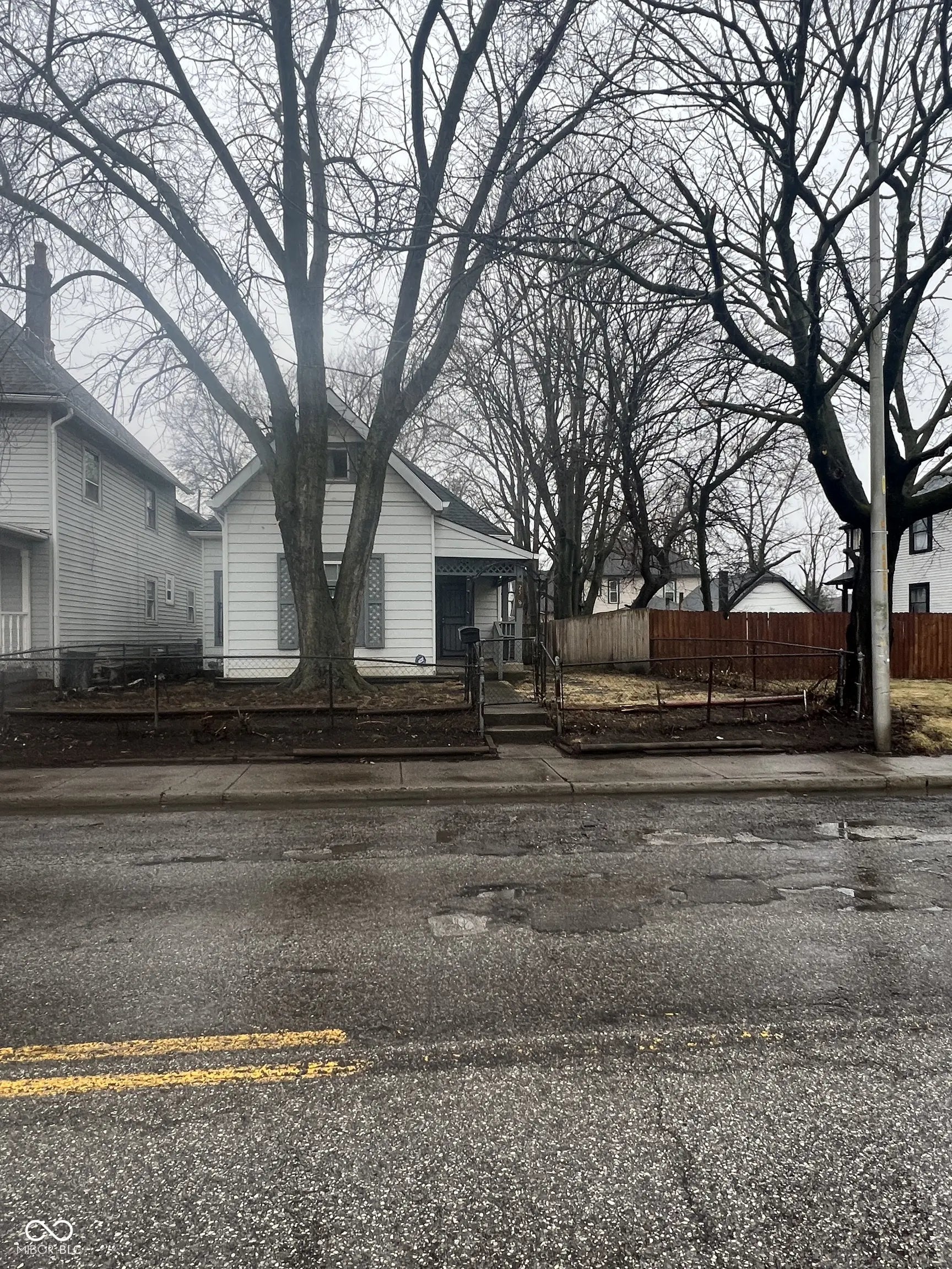 2509 E 10th Street, Indianapolis