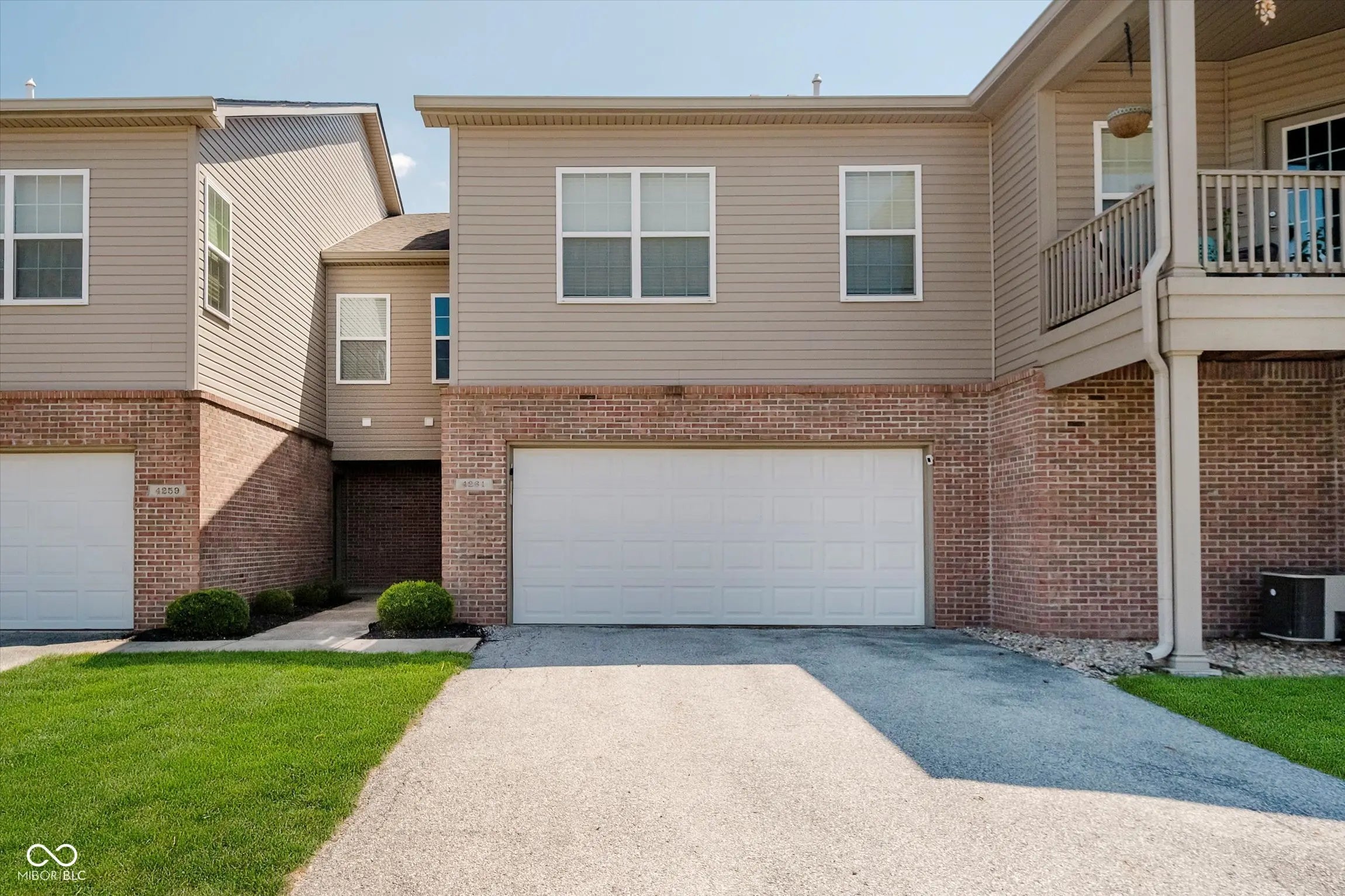 4261 Washington Boulevard, Plainfield