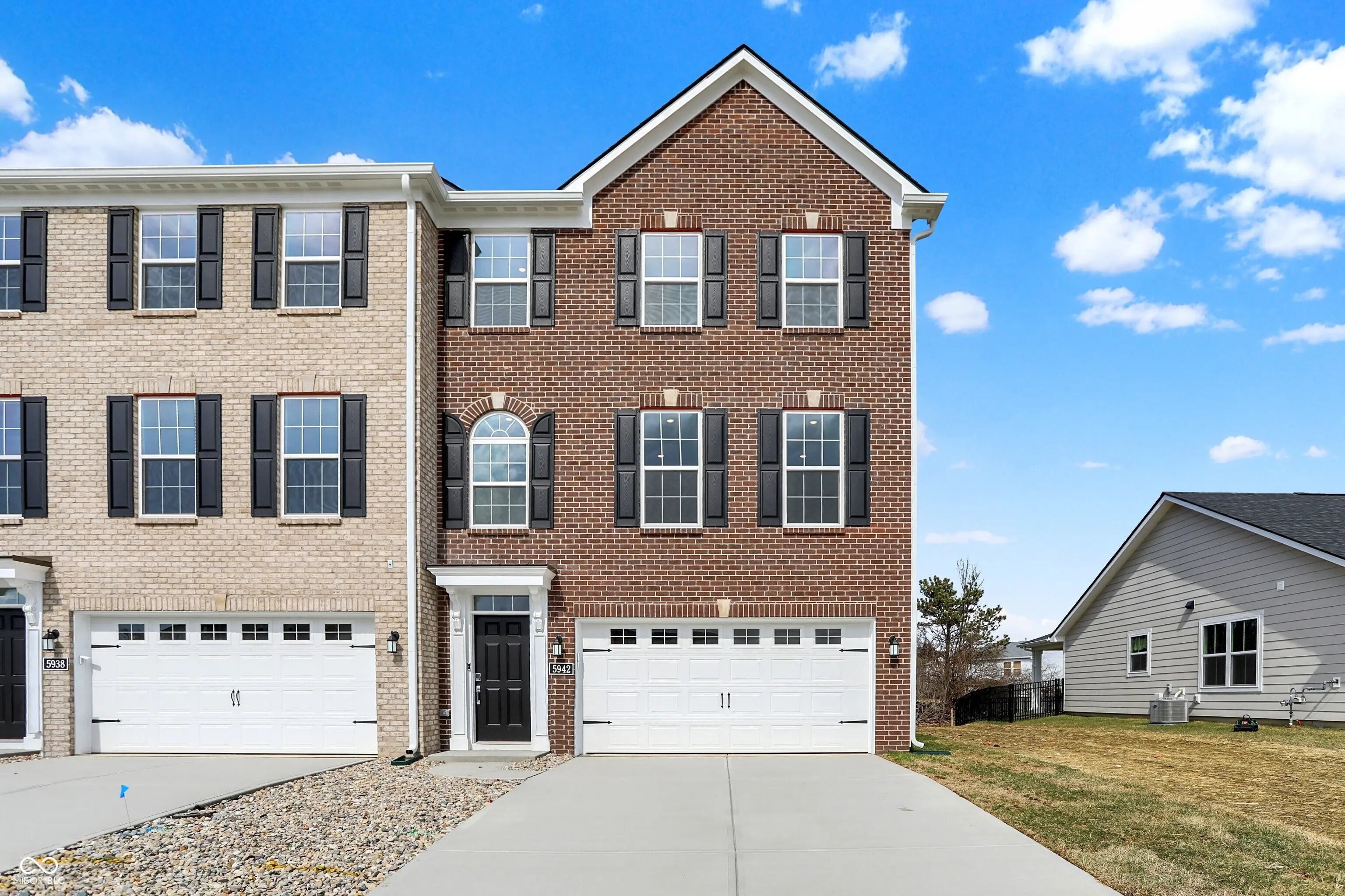 5942 Juna Avenue, Plainfield