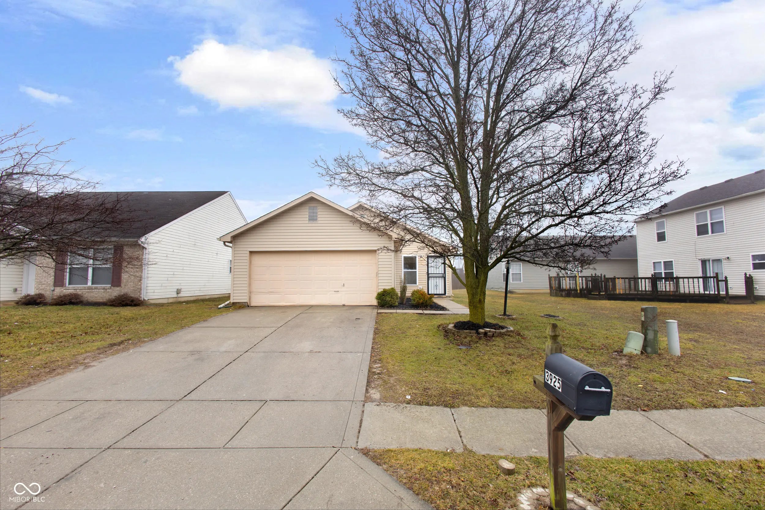 3925 Roundwood Drive, Indianapolis