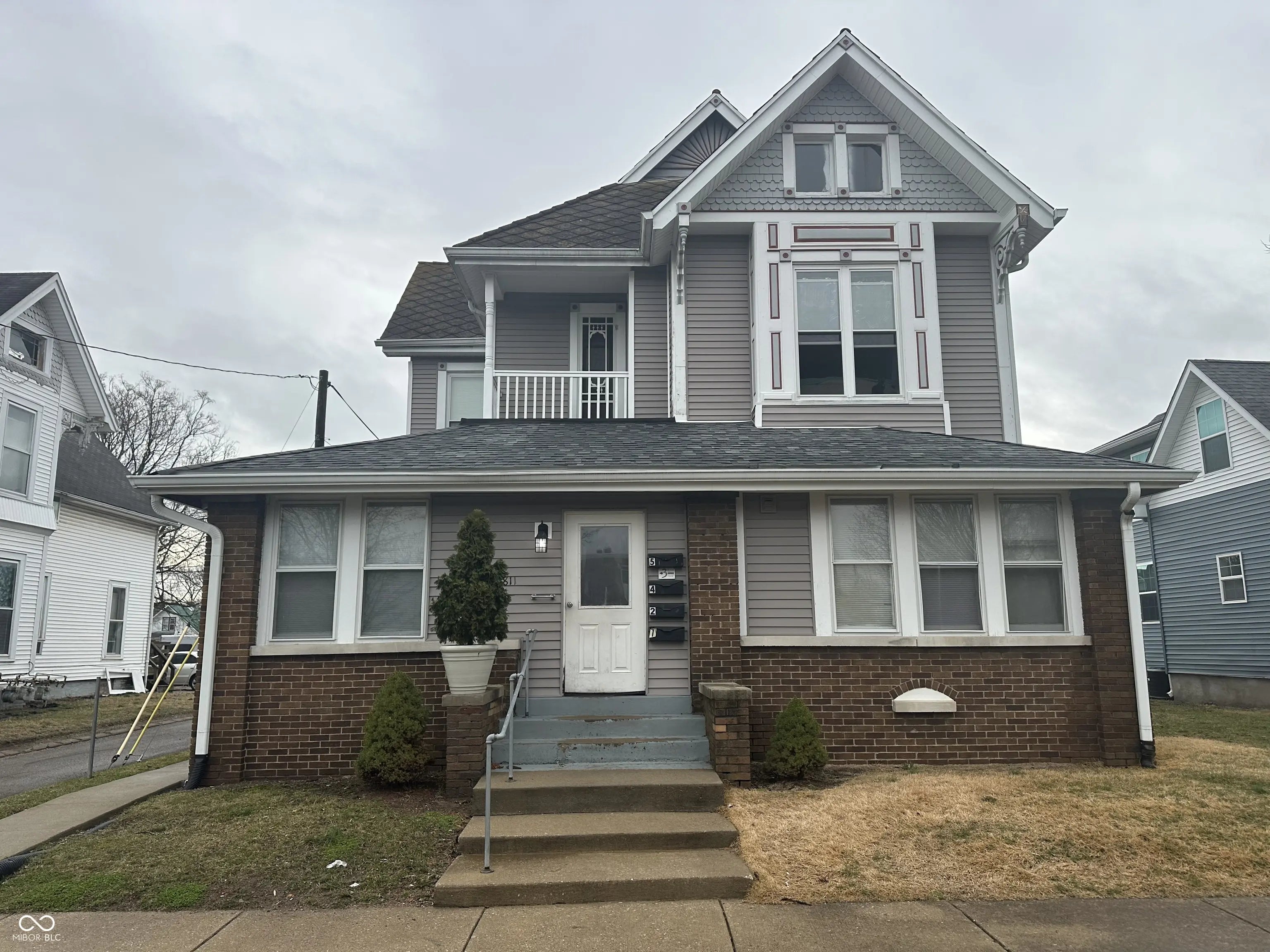 Photo of 811 Pearl Street Columbus, IN 47201
