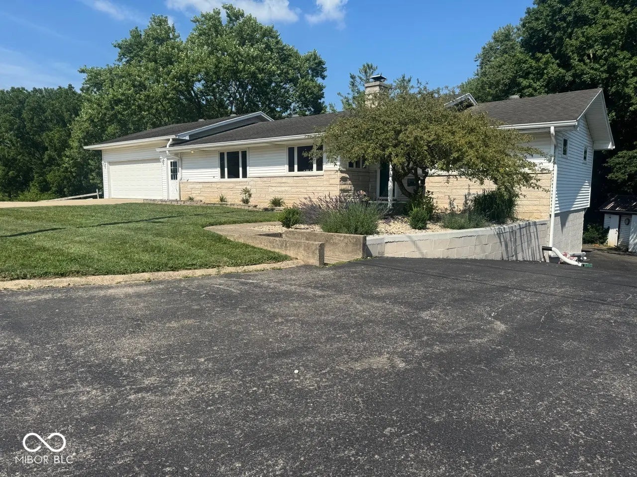 Photo of 301 S Elm Street Hagerstown, IN 47346