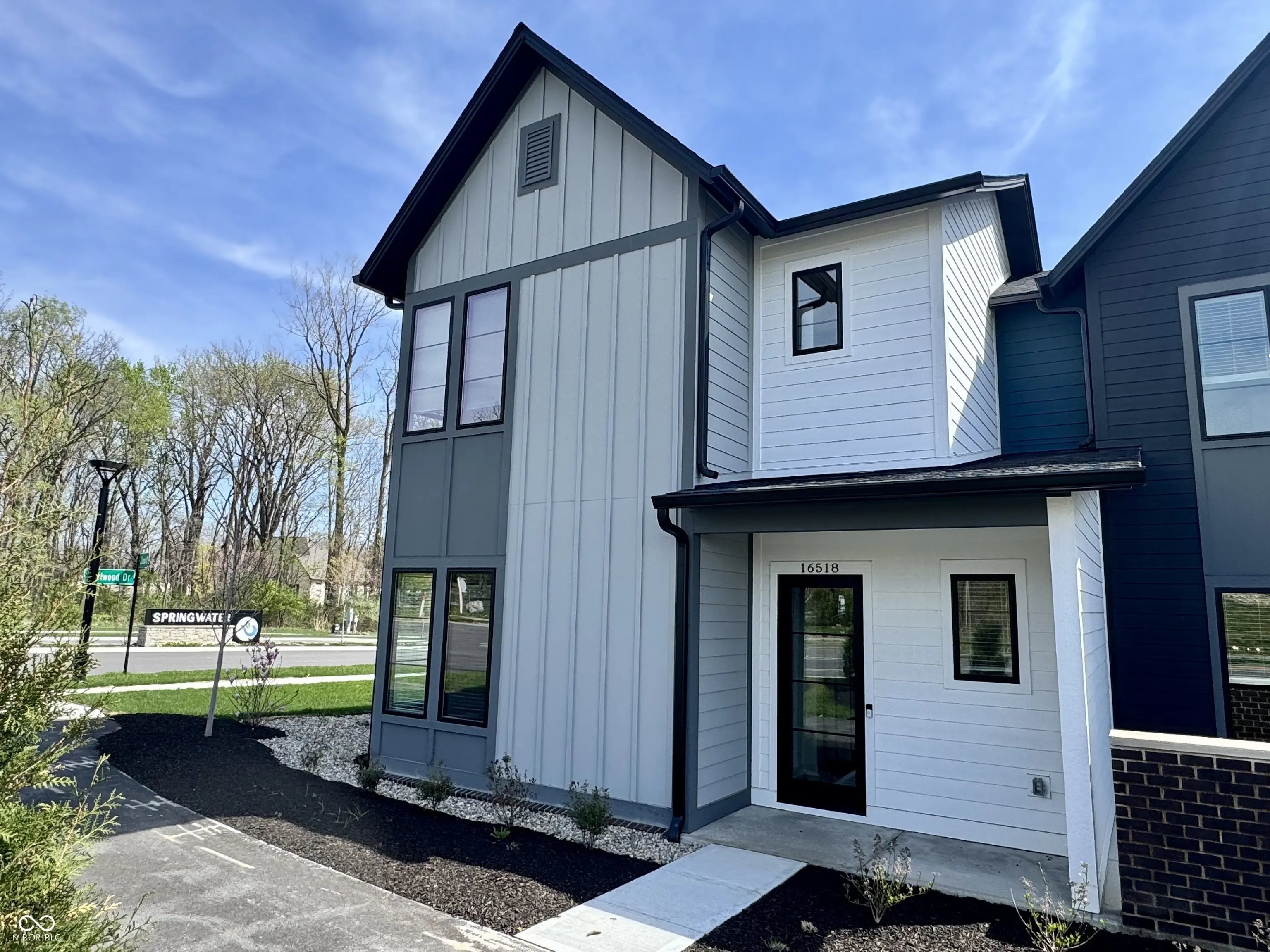 16518 Deerpath Way, Westfield