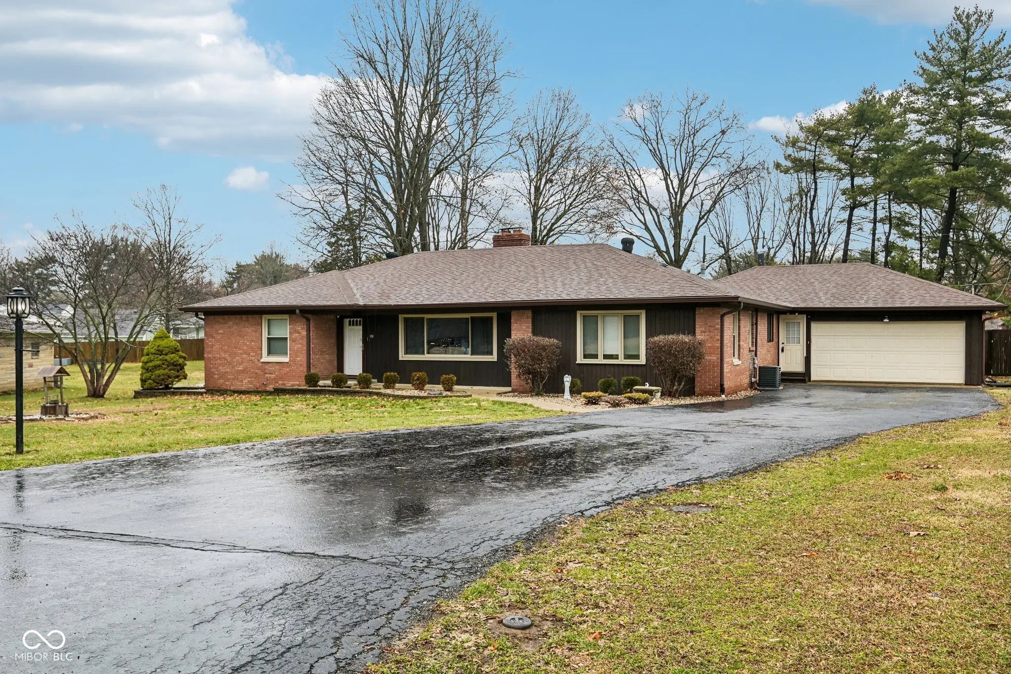 Photo of 4925 Mcfarland Road Indianapolis, IN 46227