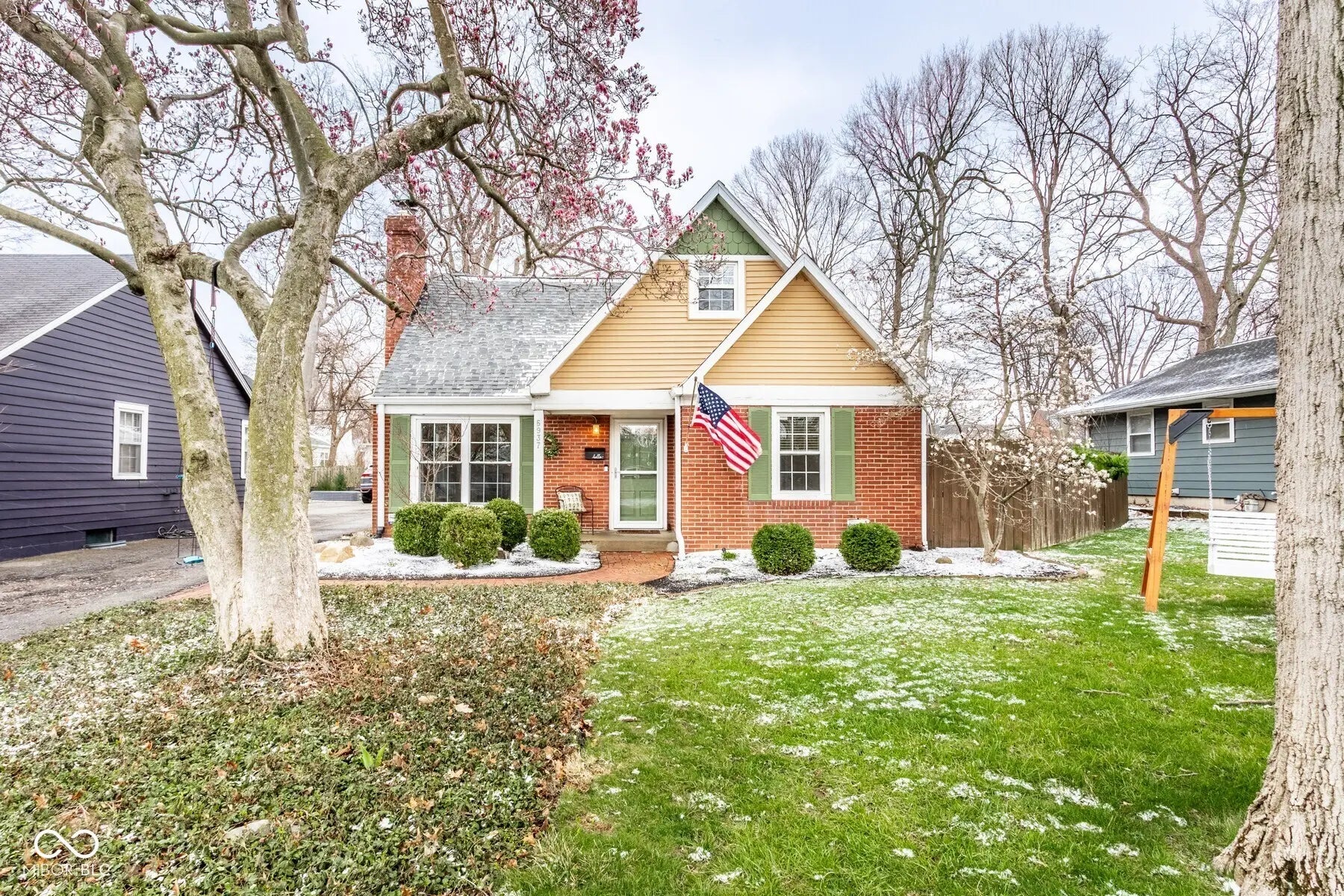 Photo of 5937 Kingsley Drive Indianapolis, IN 46220