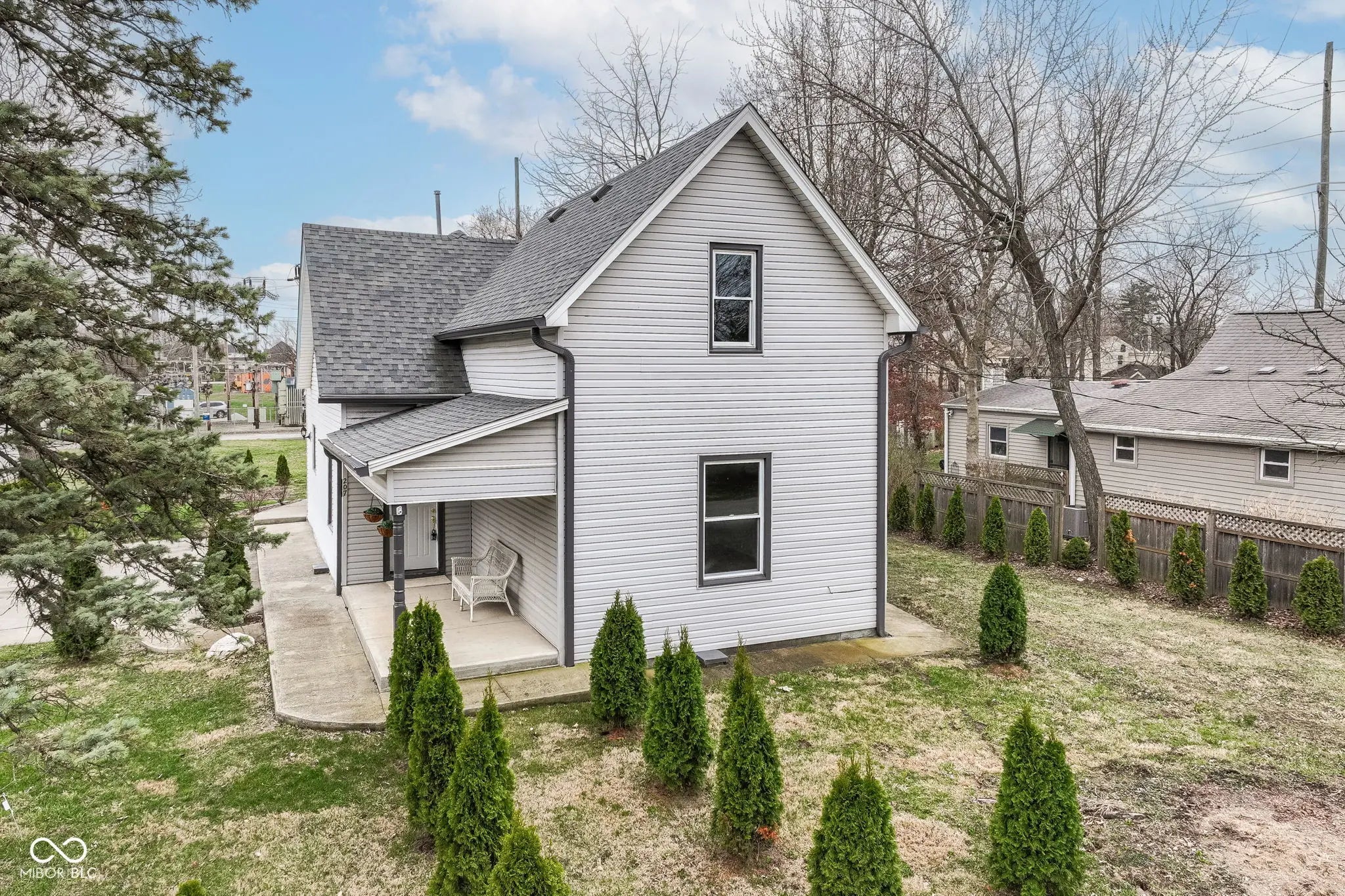 207 Linville Avenue, Whitestown