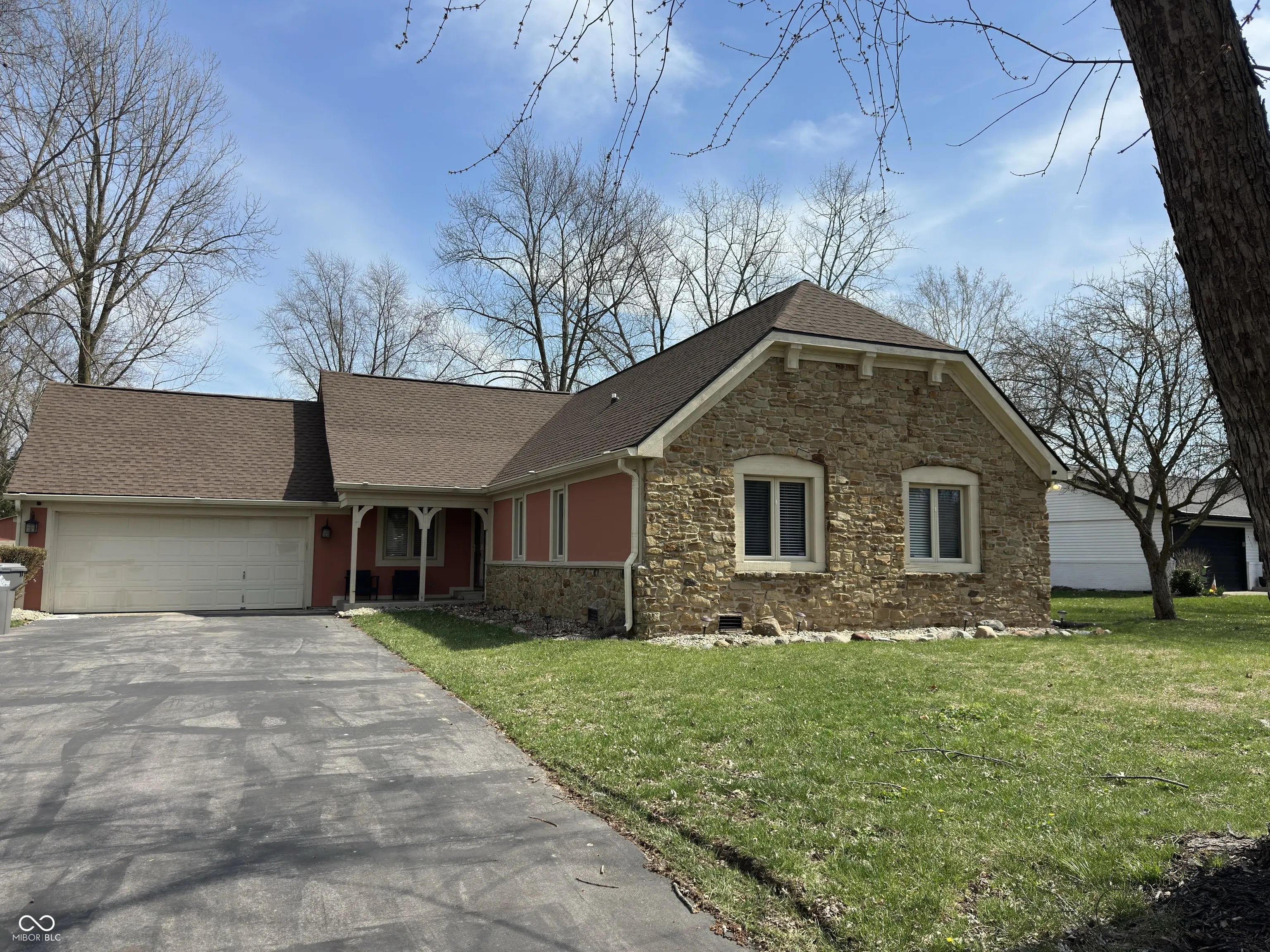 8341 Christiana Lane, Indianapolis