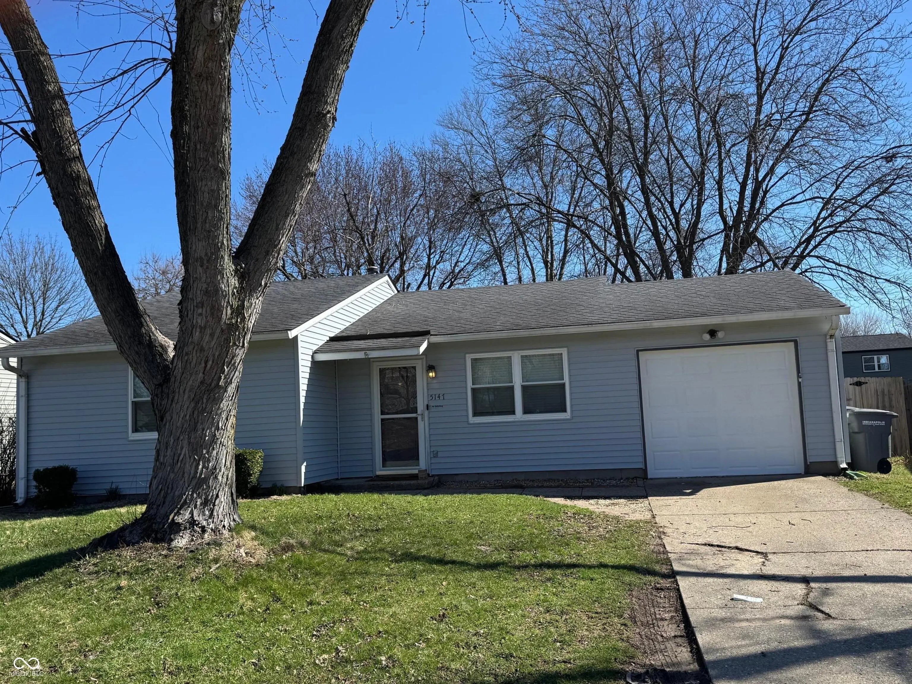 5147 Antigua Trail, Indianapolis