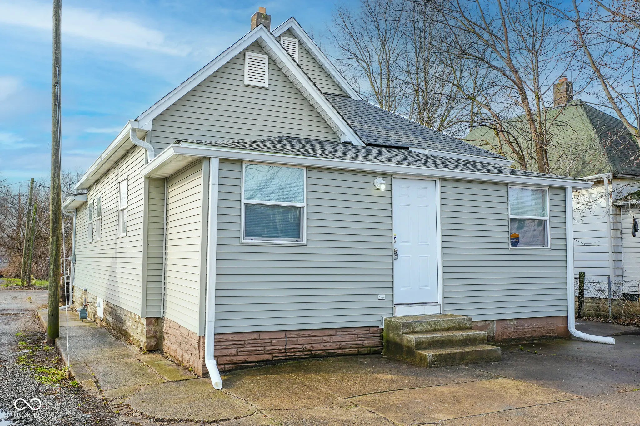 3515 E 10th Street, Indianapolis