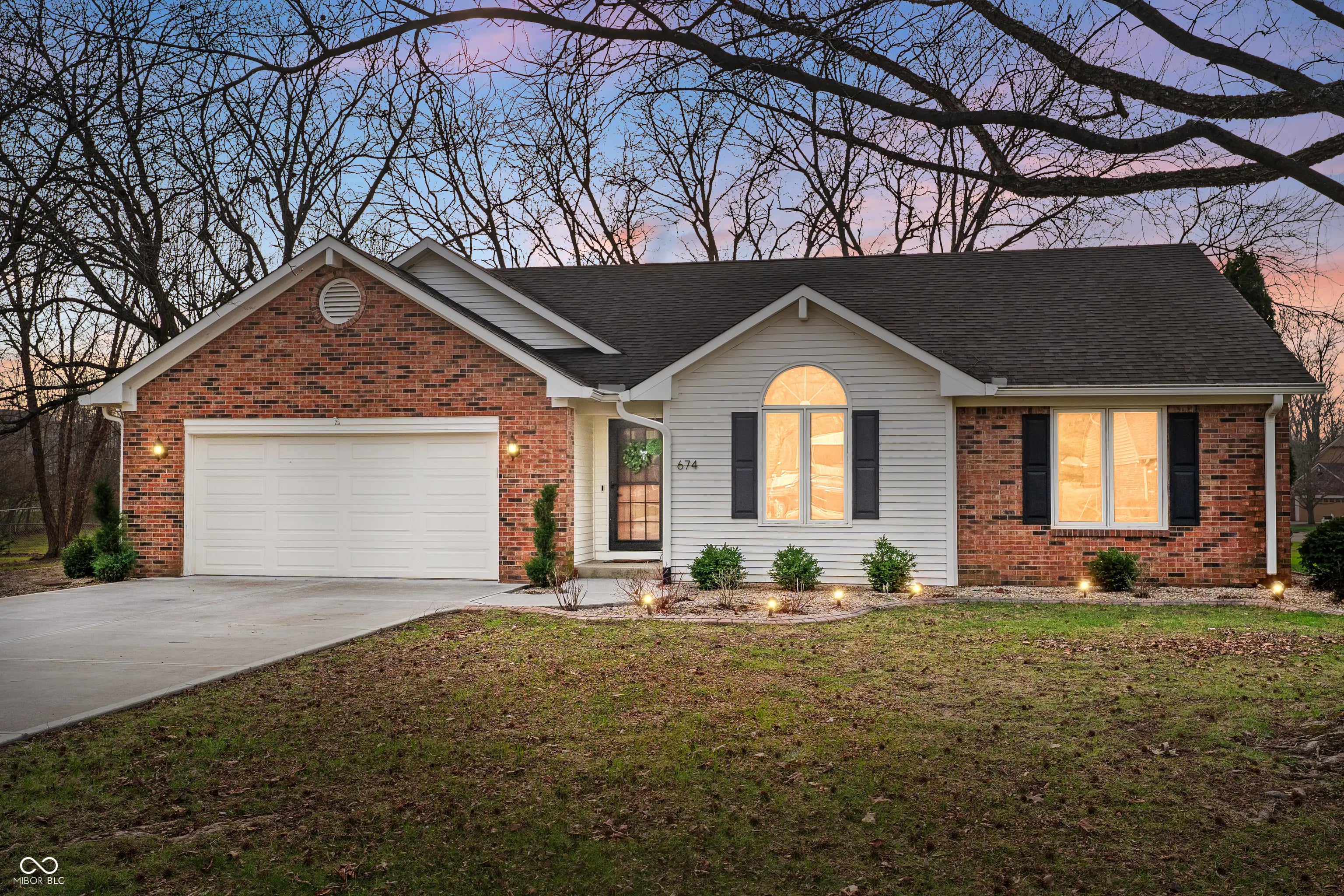 Photo of 674 S Windmill Trail Greenwood, IN 46142