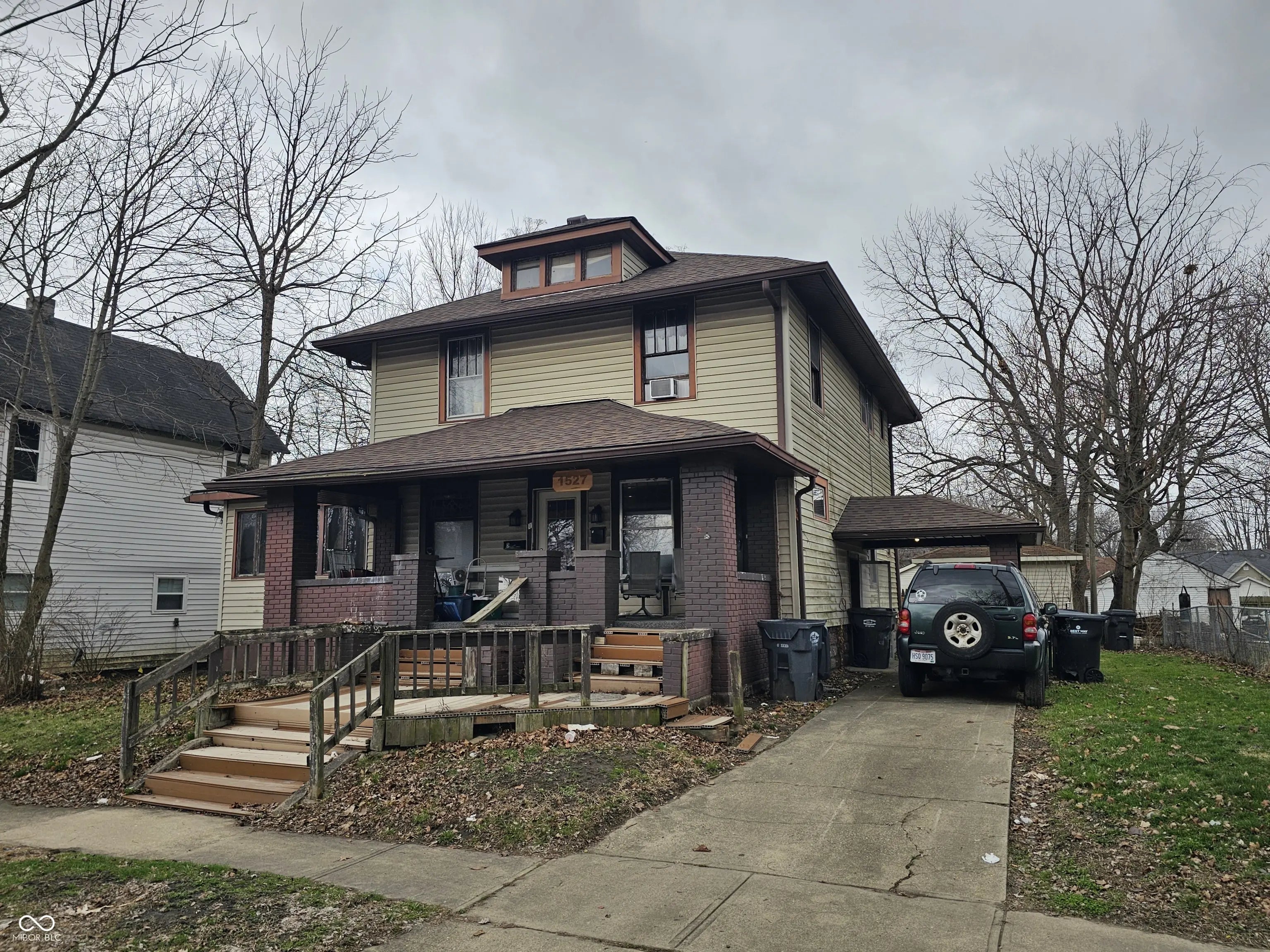 1527 Walnut Street, Anderson