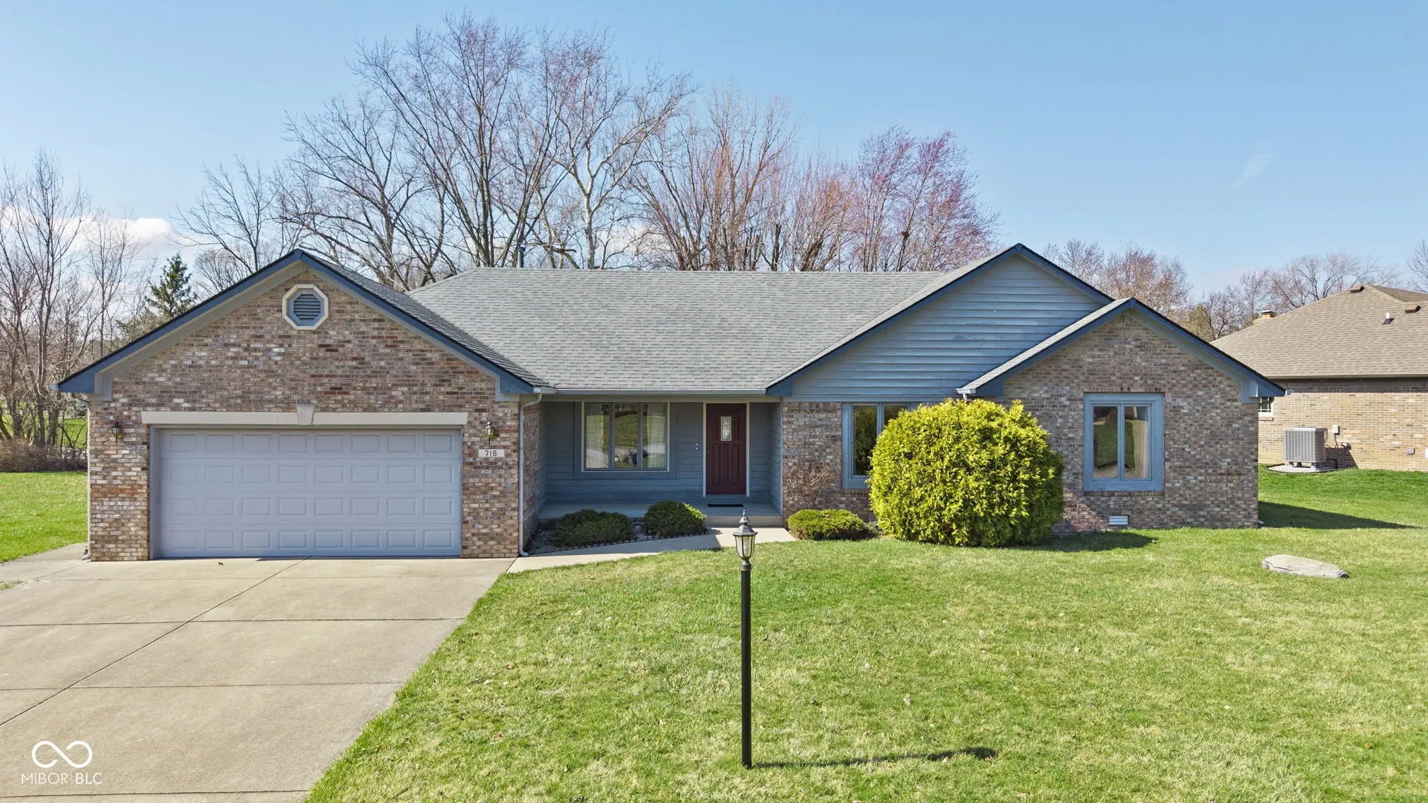 Photo of 716 Bakeway Circle Indianapolis, IN 46231