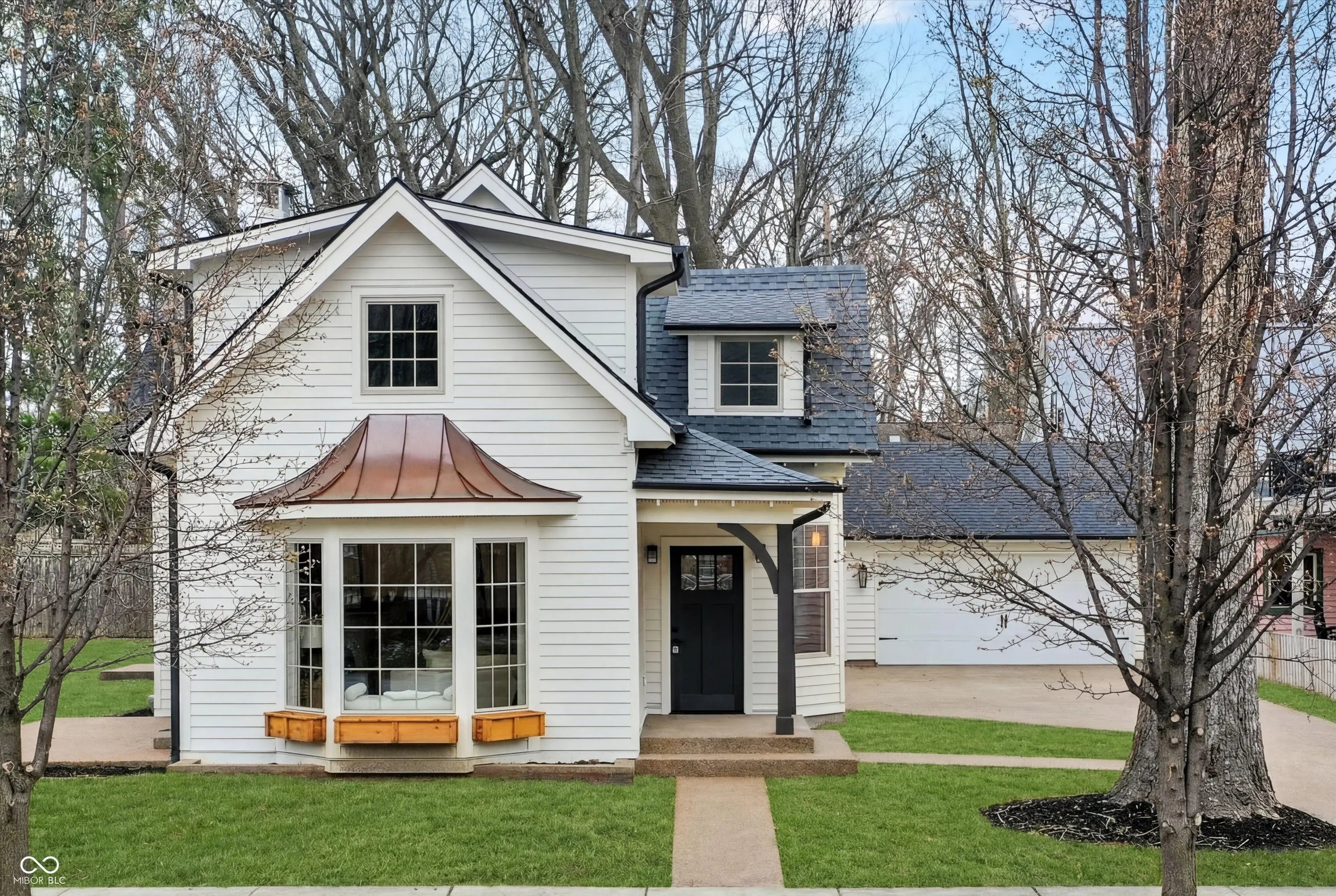 122 E 32nd Street, Indianapolis