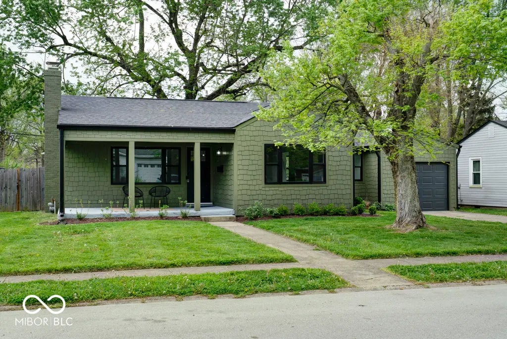 Photo of 12 Lincoln Drive Brownsburg, IN 46112