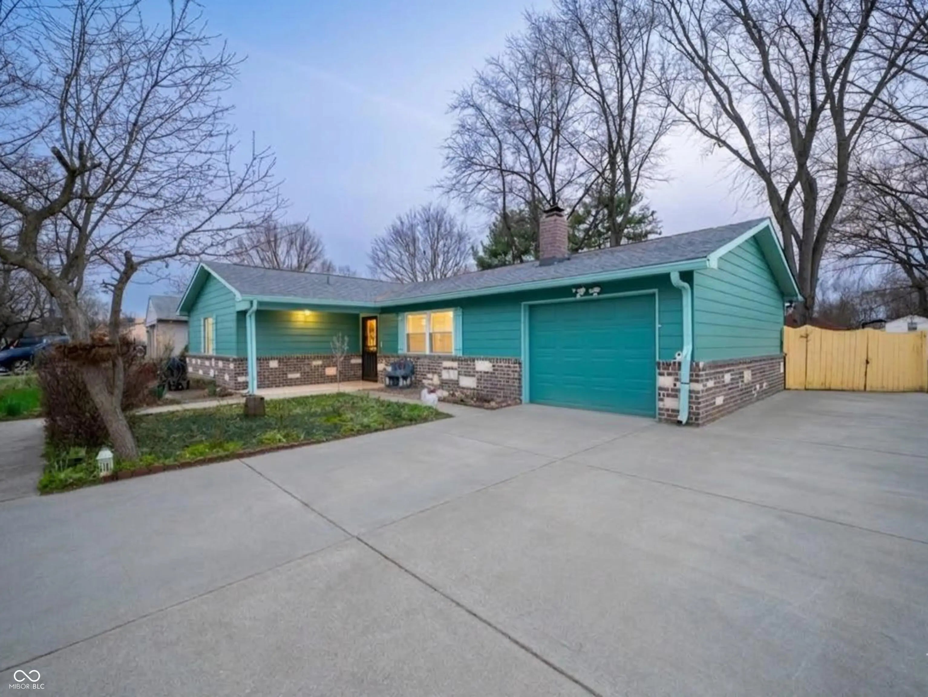 7832 Hearthstone Way, Indianapolis