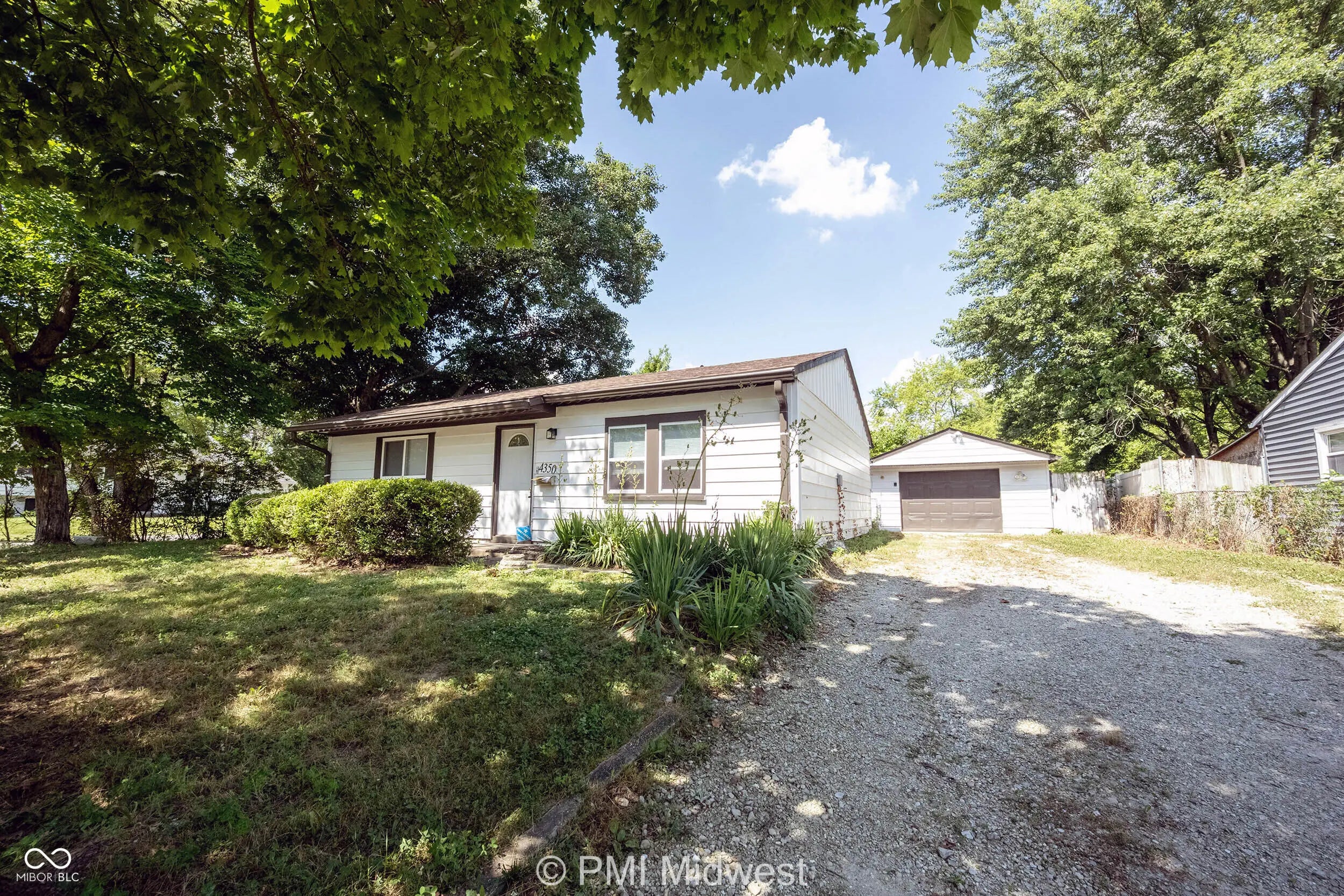 4350 Dubarry Road, Indianapolis