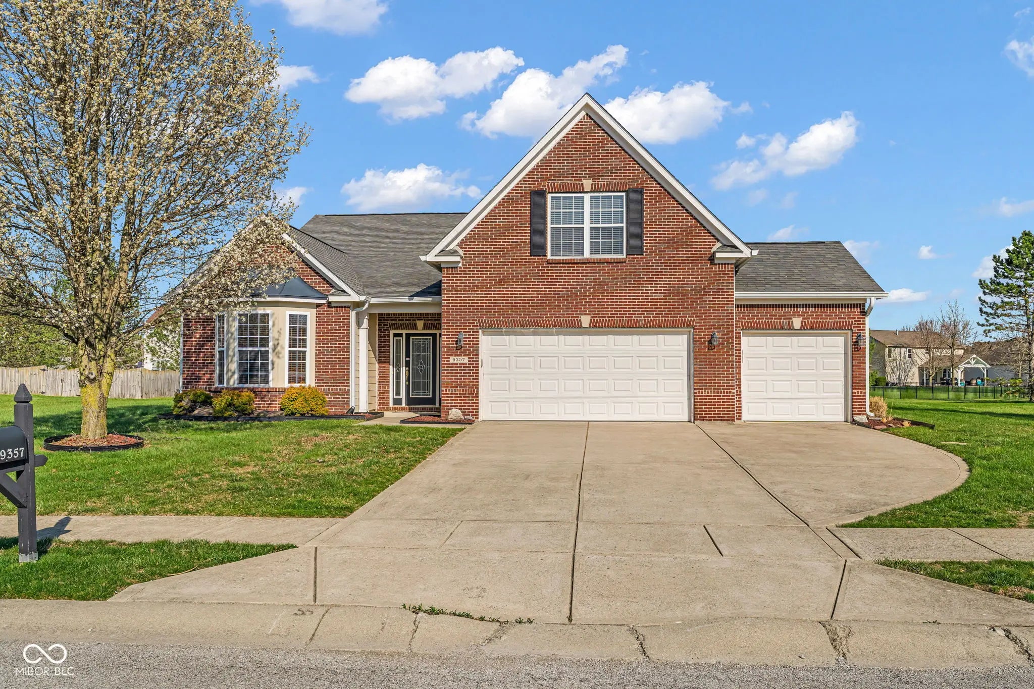 9357 Woodslake Drive, Indianapolis