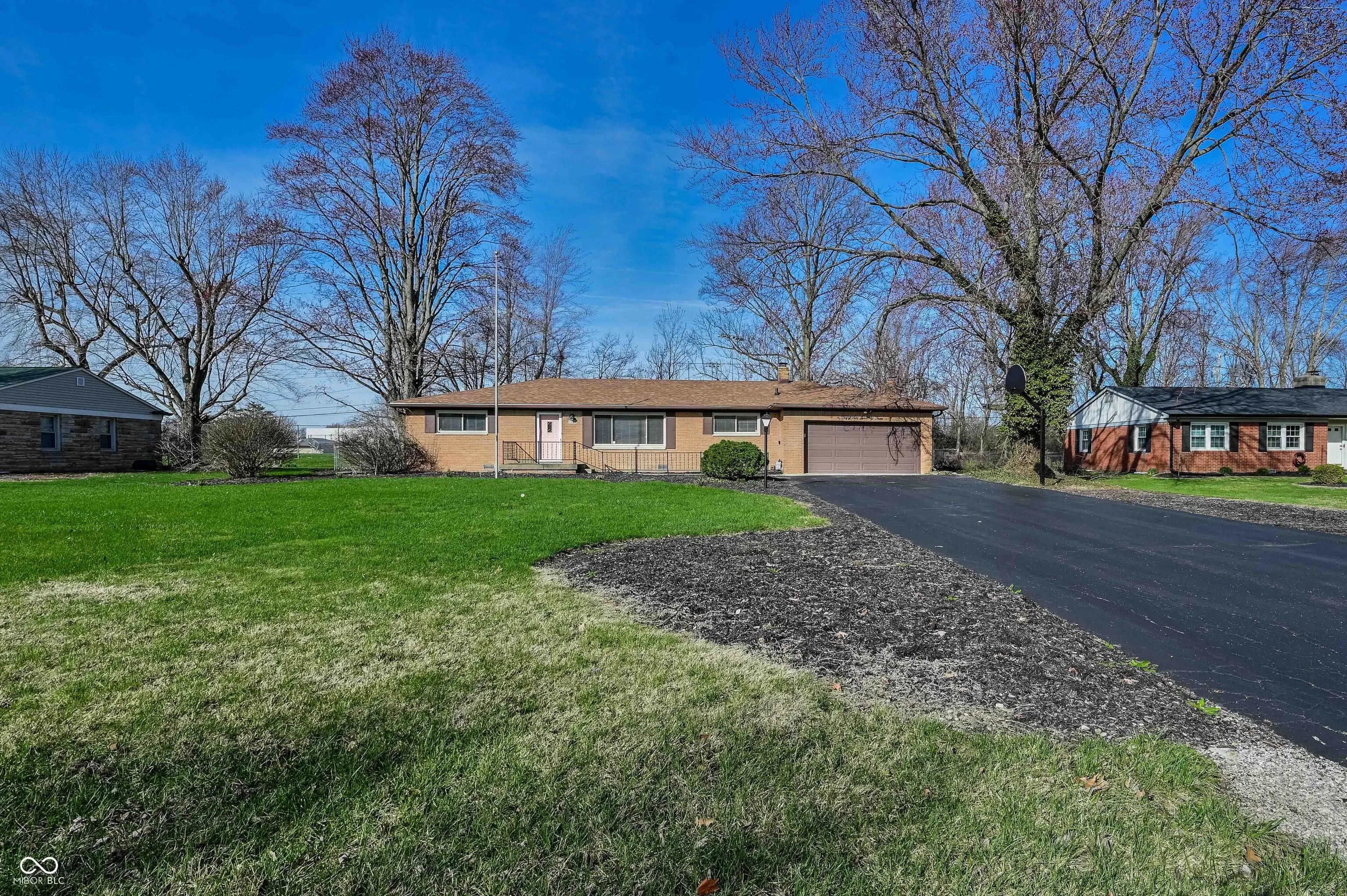 Photo of 5674 Wallingwood Drive Indianapolis, IN 46226