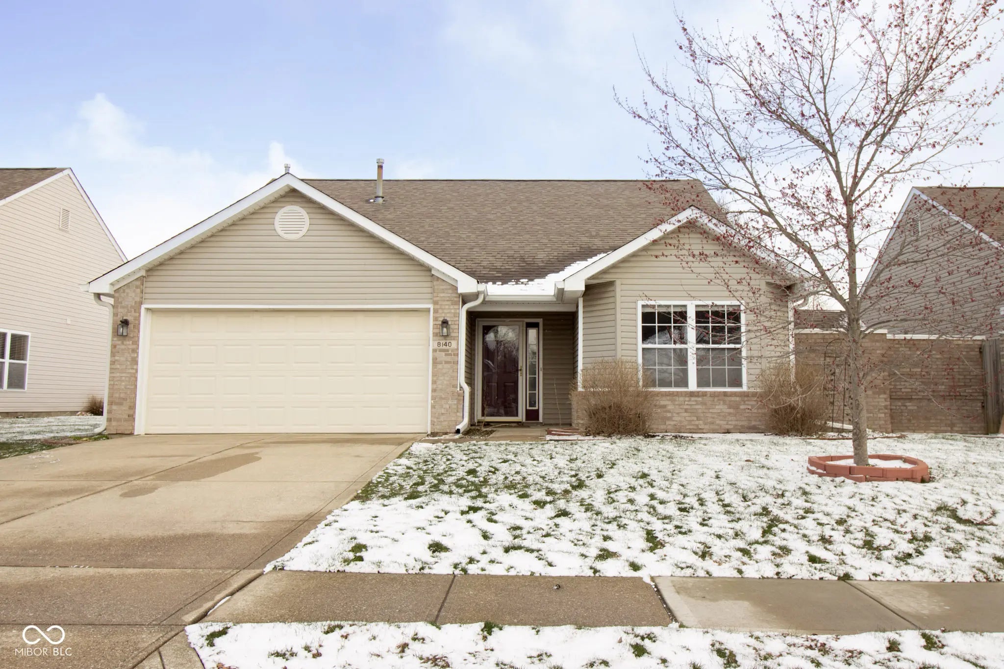 8140 Burnett Boulevard, Avon