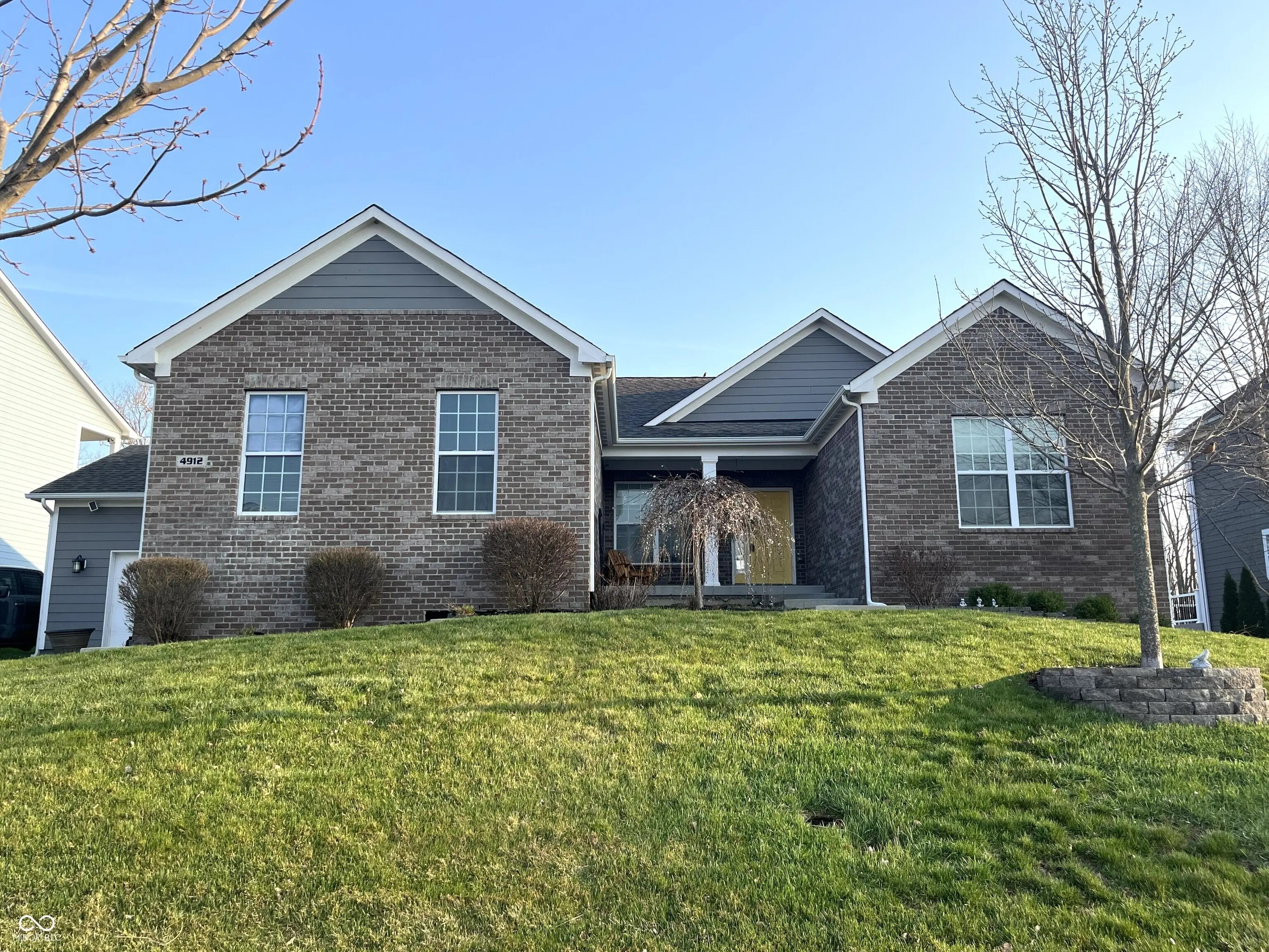 Photo of 4912 Waterhaven Drive Noblesville, IN 46062