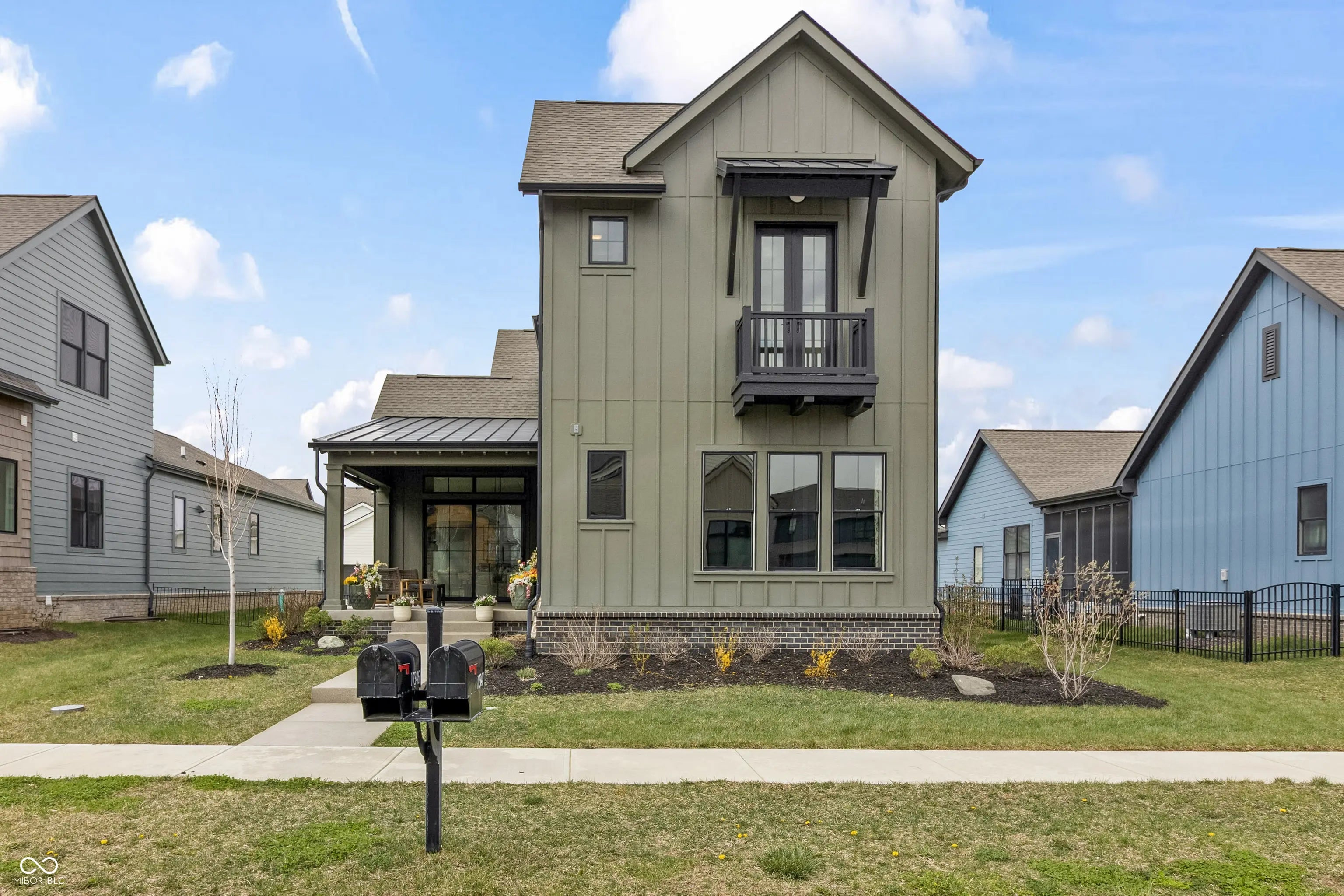 17346 Newton Main Street, Westfield