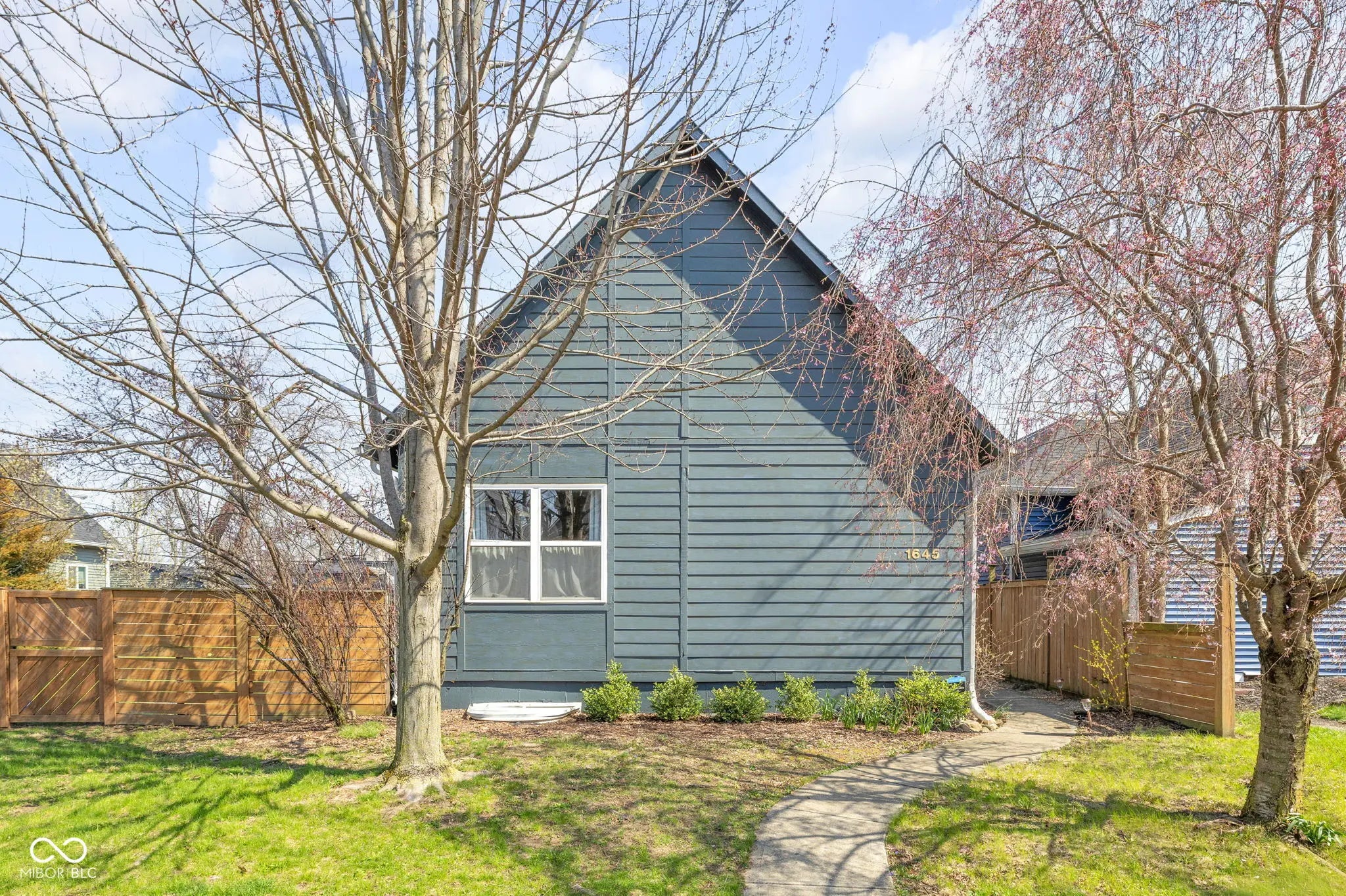 1645 Carrollton Avenue, Indianapolis