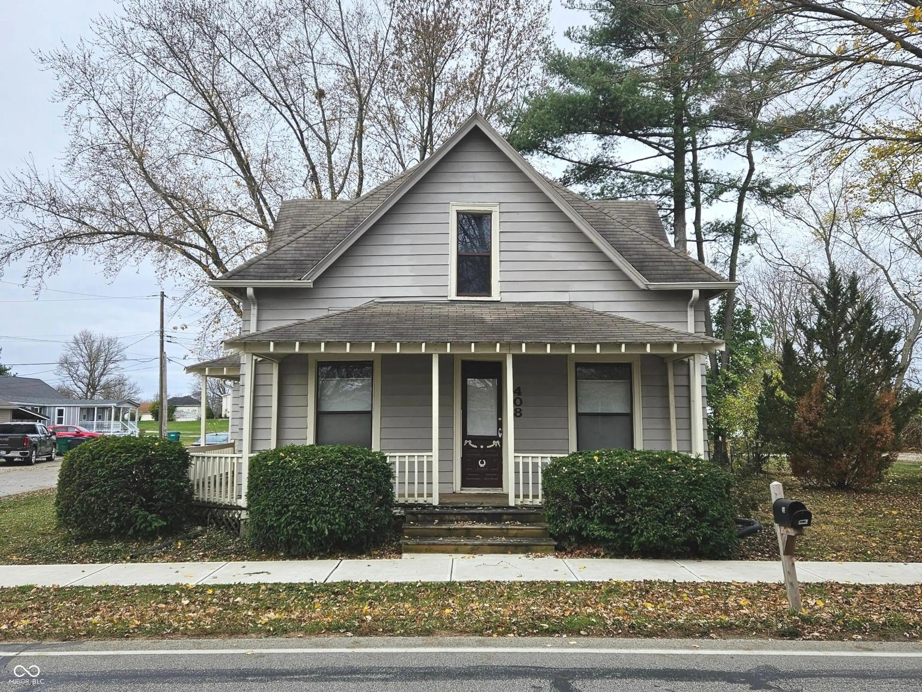 408 S Main Street, Whitestown