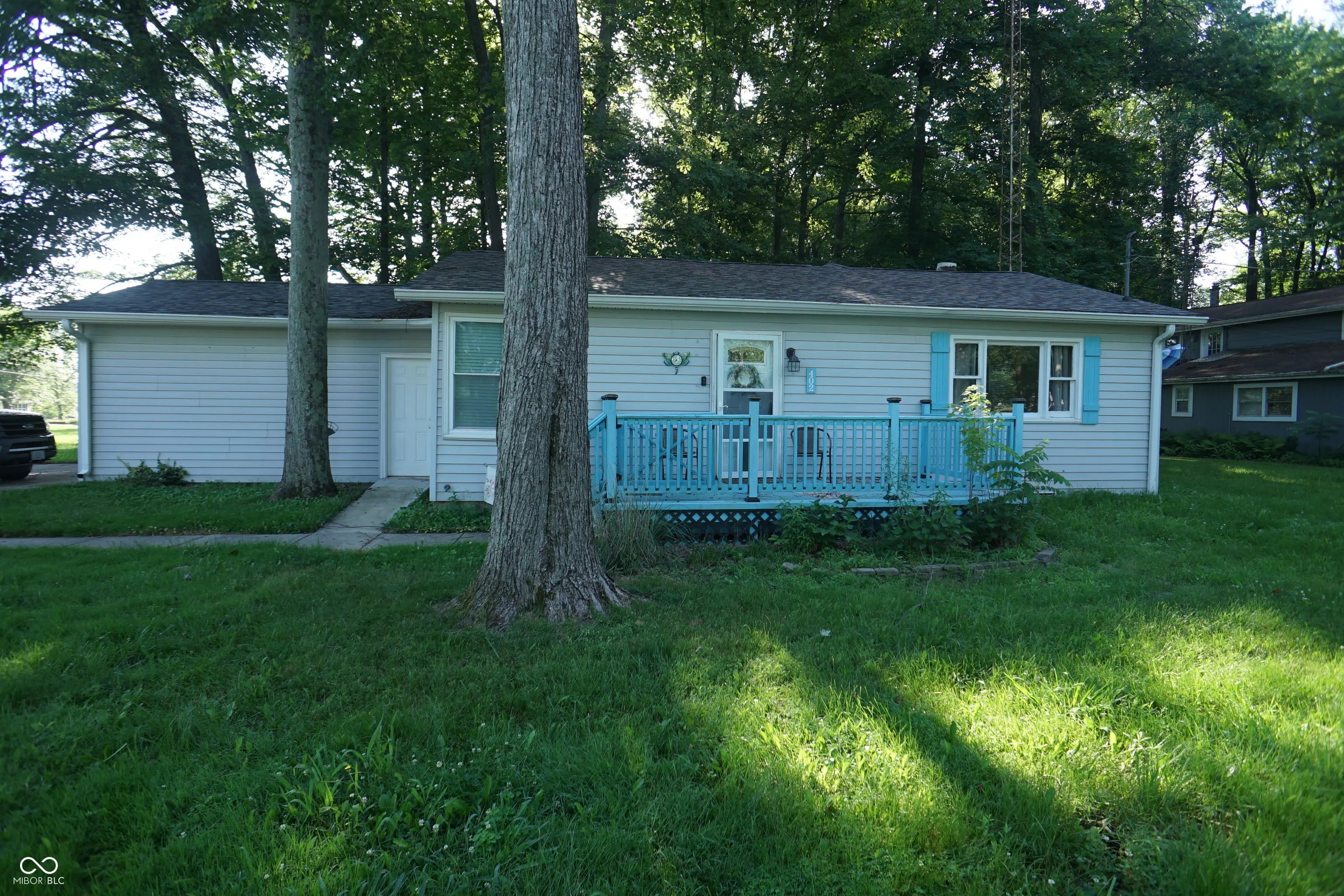 402 W Black Foot Trail, Greensburg
