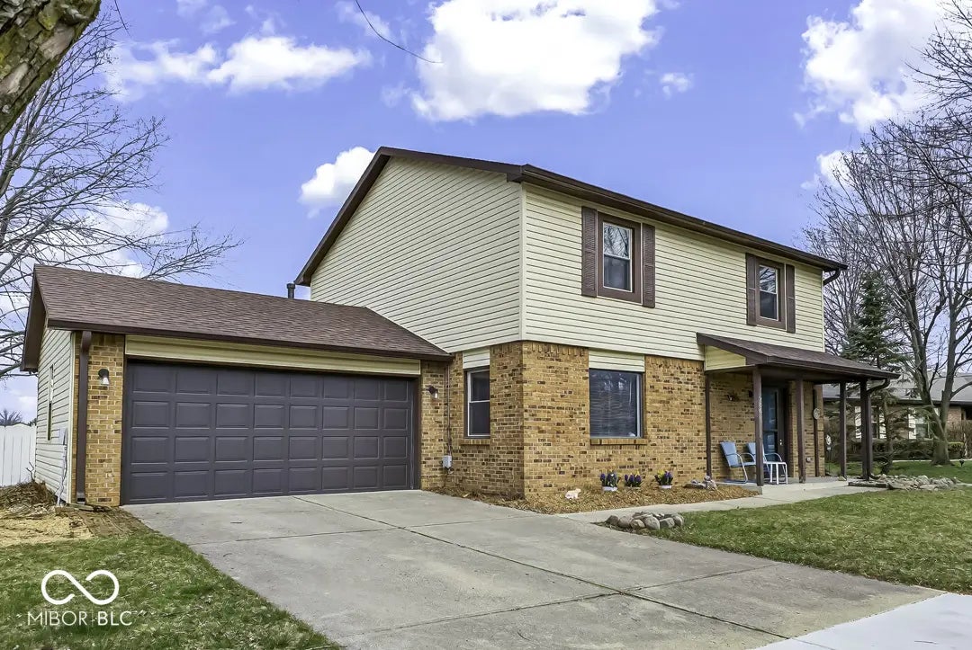 986 Country Aire Drive, Greenwood