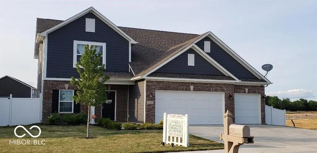 Photo of 9122 Hemingway Drive Indianapolis, IN 46239