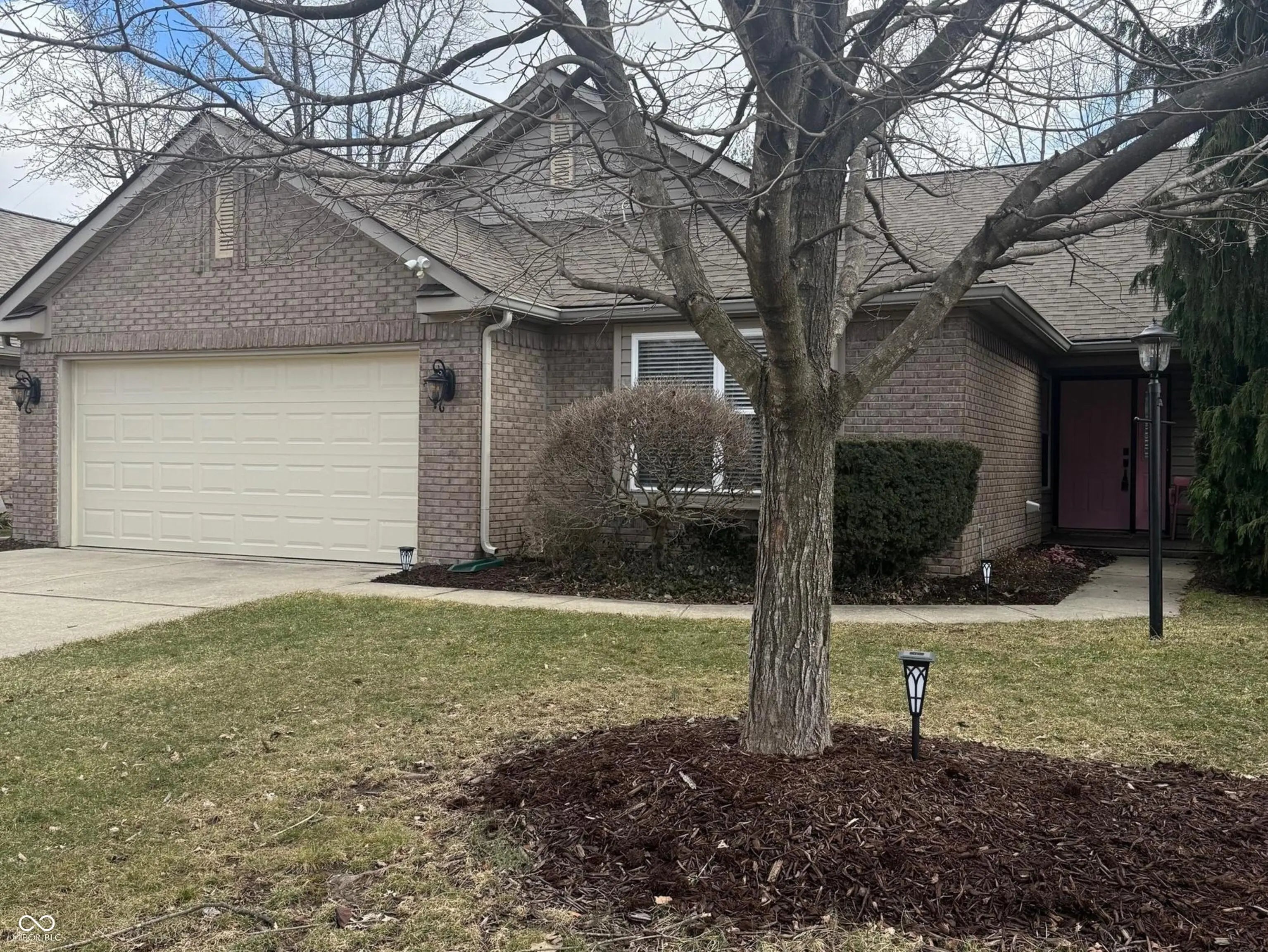 9519 Summer Ridge Place, Indianapolis