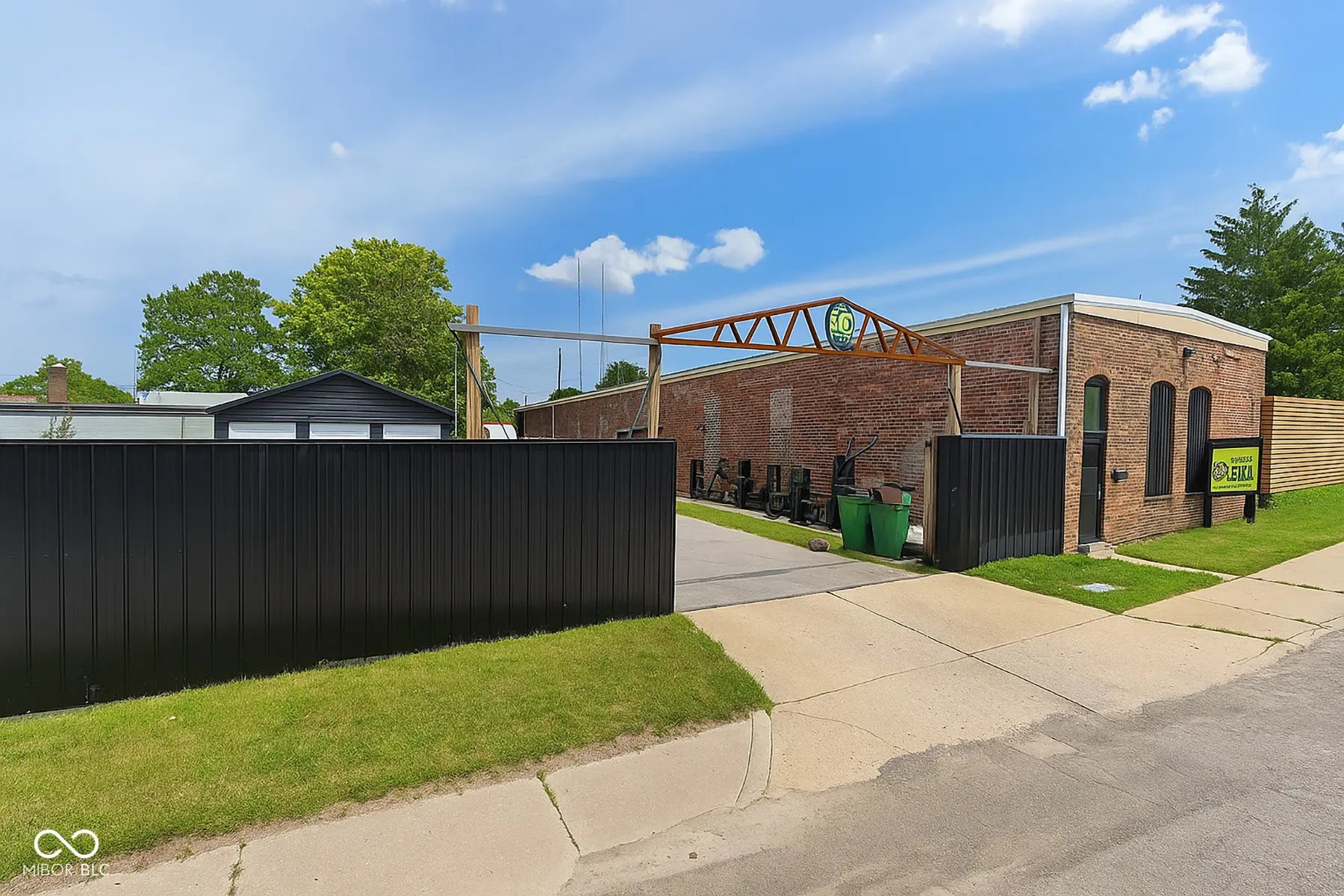 Photo of 1628 Bates Street Indianapolis, IN 46201