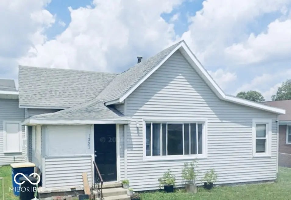 1222 E 5th Street, Muncie