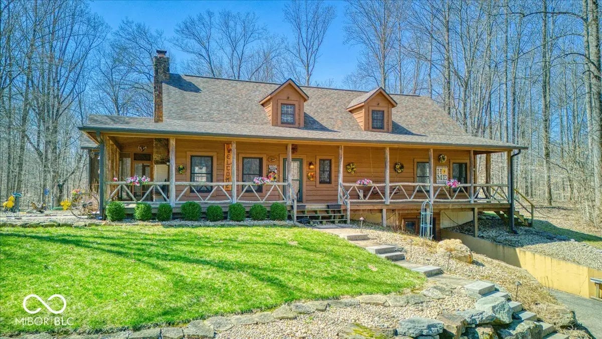 459 W Gold Creek Road, Mooresville