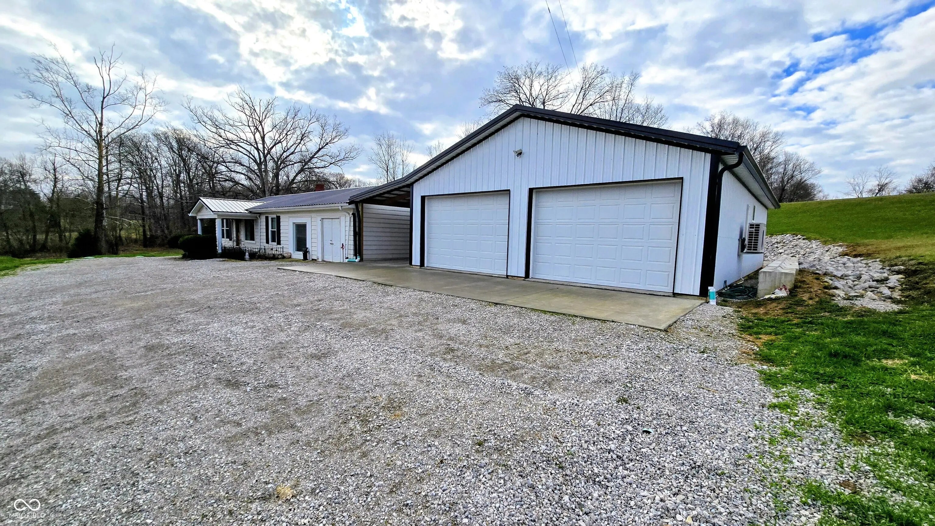 Photo of 2973 N 1250 L3 W Deputy, IN 47230